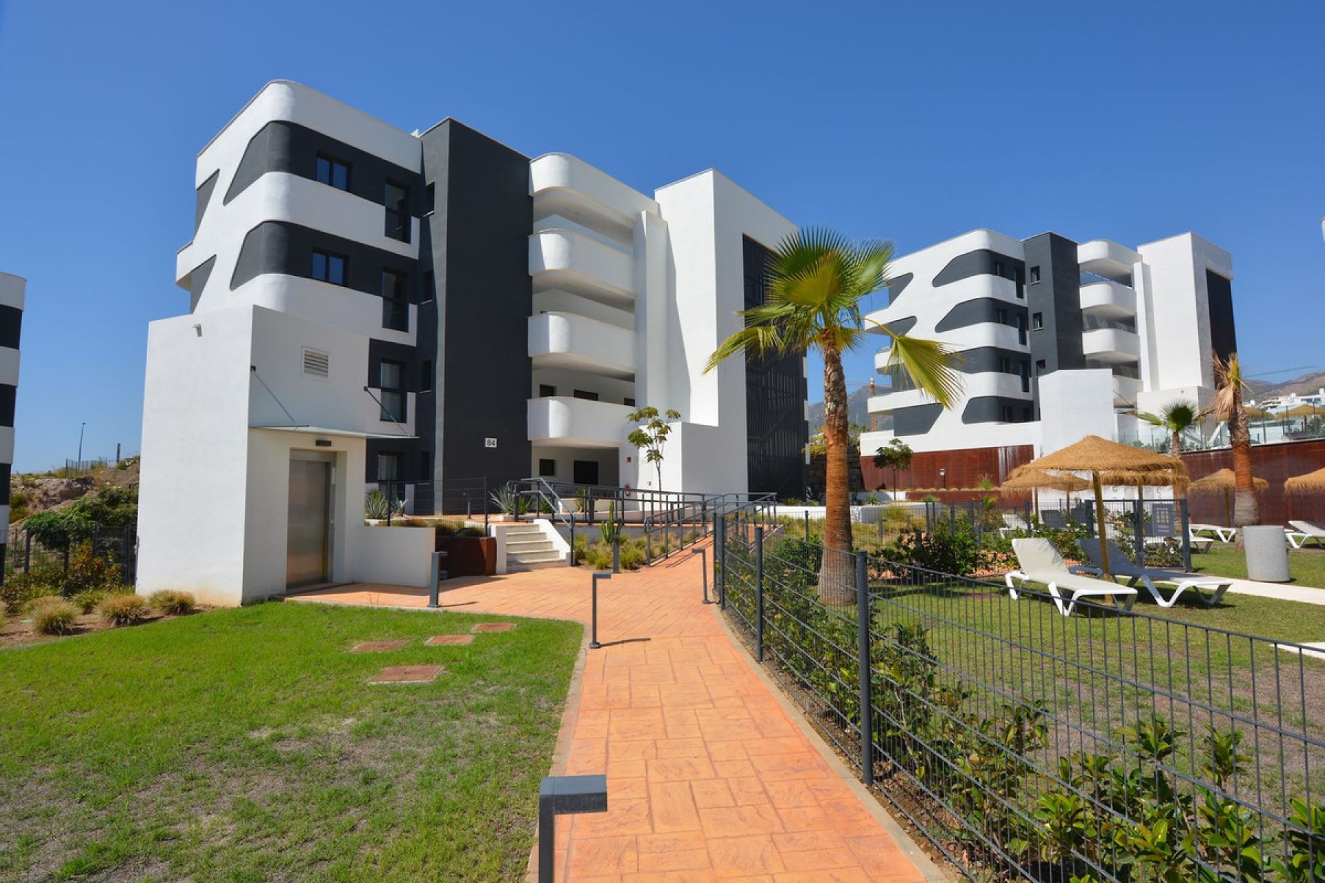 Resale - Apartment - Ground Floor Apartment - Fuengirola - Fuengirola Centro