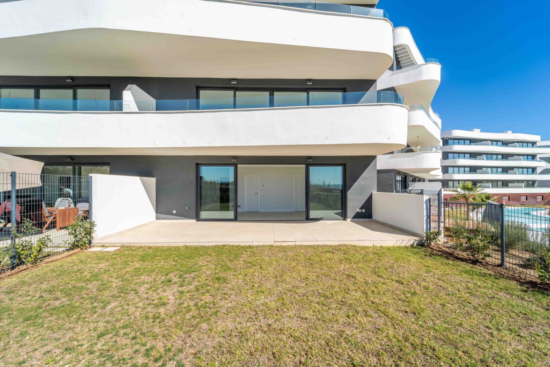 Resale - Apartment - Ground Floor Apartment - Fuengirola - Fuengirola Centro