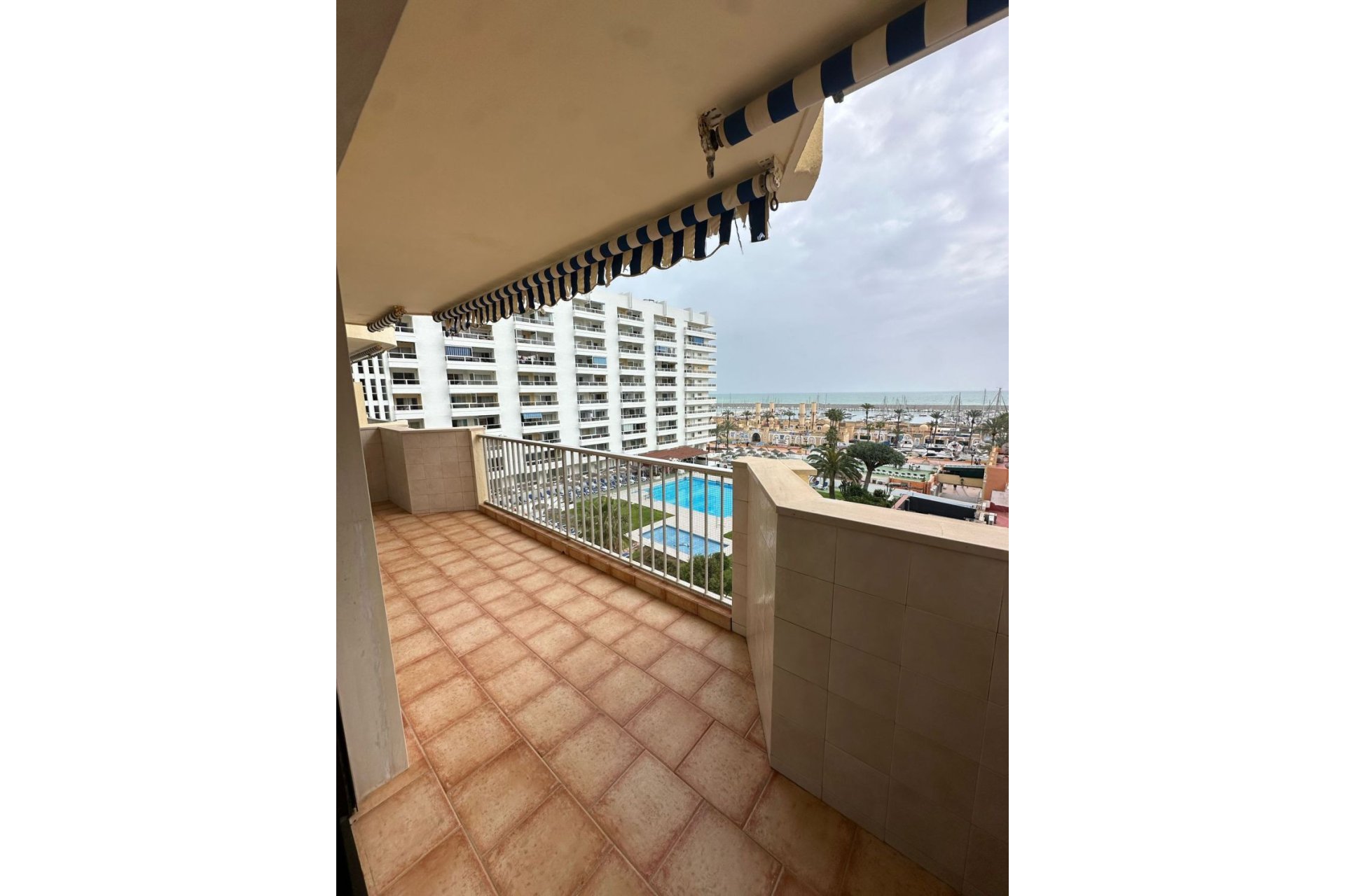 Resale - Apartment - Ground Floor Apartment - Fuengirola - Fuengirola Centro