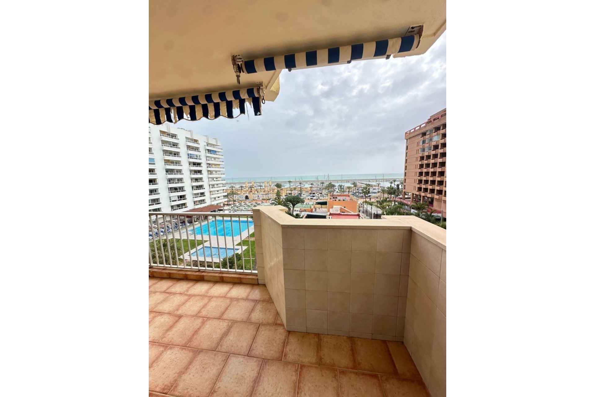 Resale - Apartment - Ground Floor Apartment - Fuengirola - Fuengirola Centro