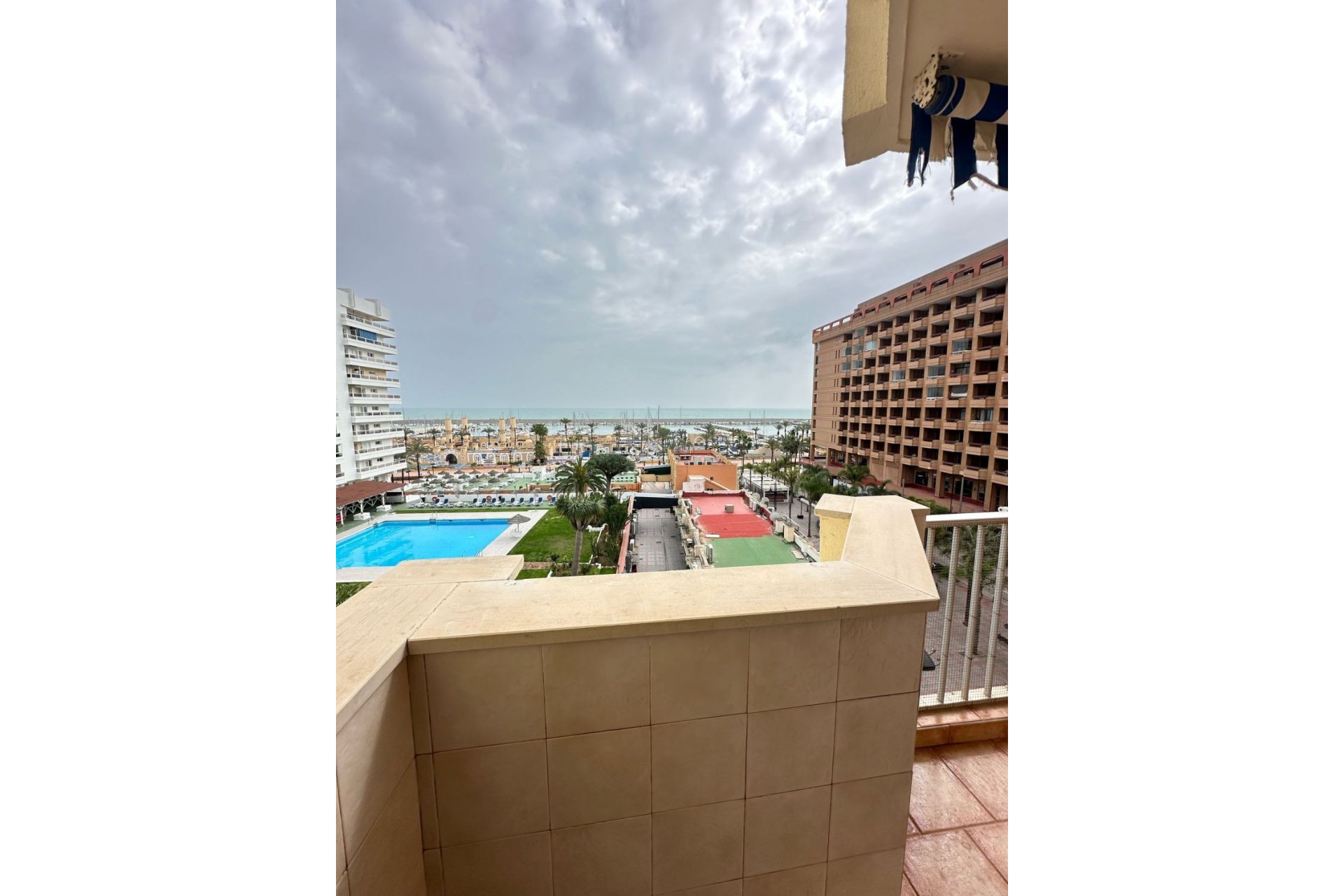 Resale - Apartment - Ground Floor Apartment - Fuengirola - Fuengirola Centro