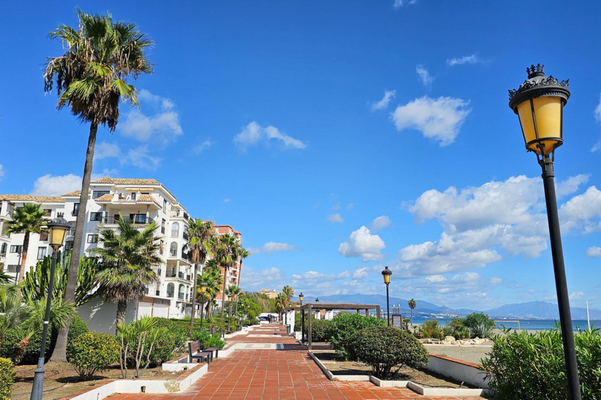 Resale - Apartment - Ground Floor Apartment - Manilva - La Duquesa