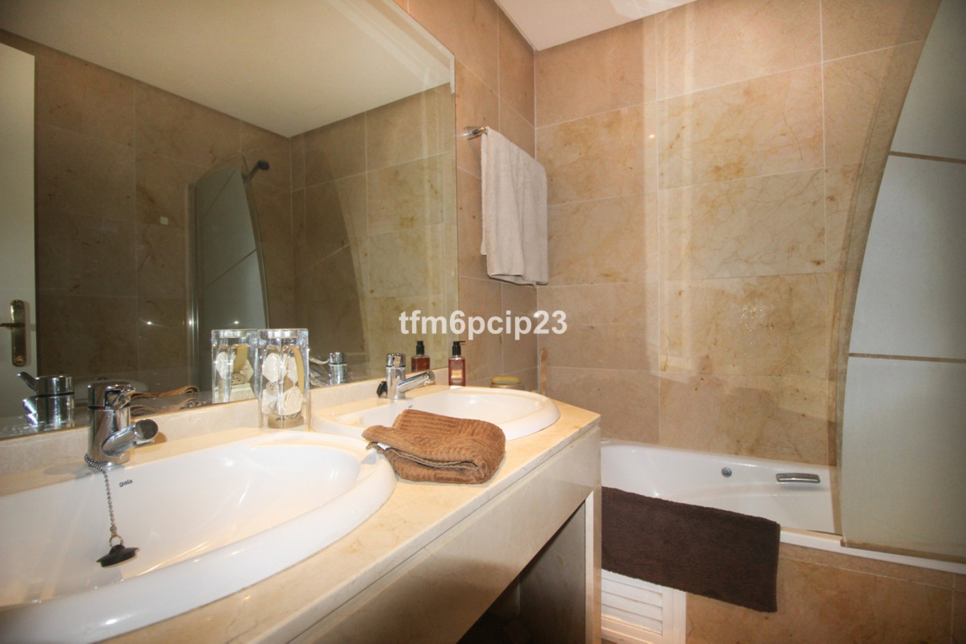 Resale - Apartment - Ground Floor Apartment - Manilva - La Duquesa