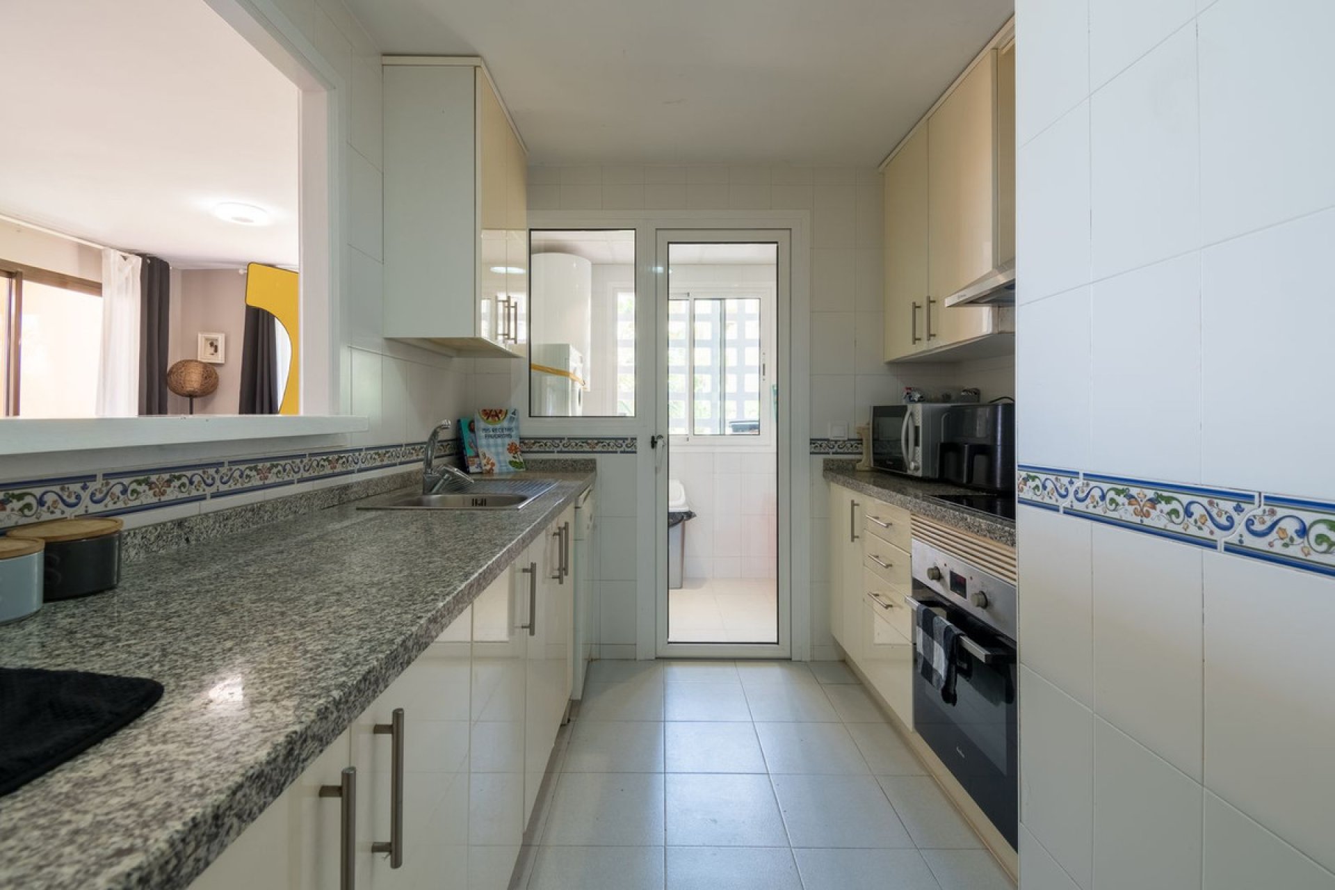 Resale - Apartment - Ground Floor Apartment - Manilva - La Duquesa