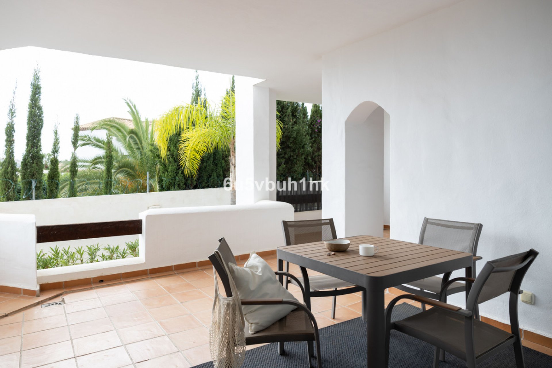 Resale - Apartment - Ground Floor Apartment - Marbella - Aloha