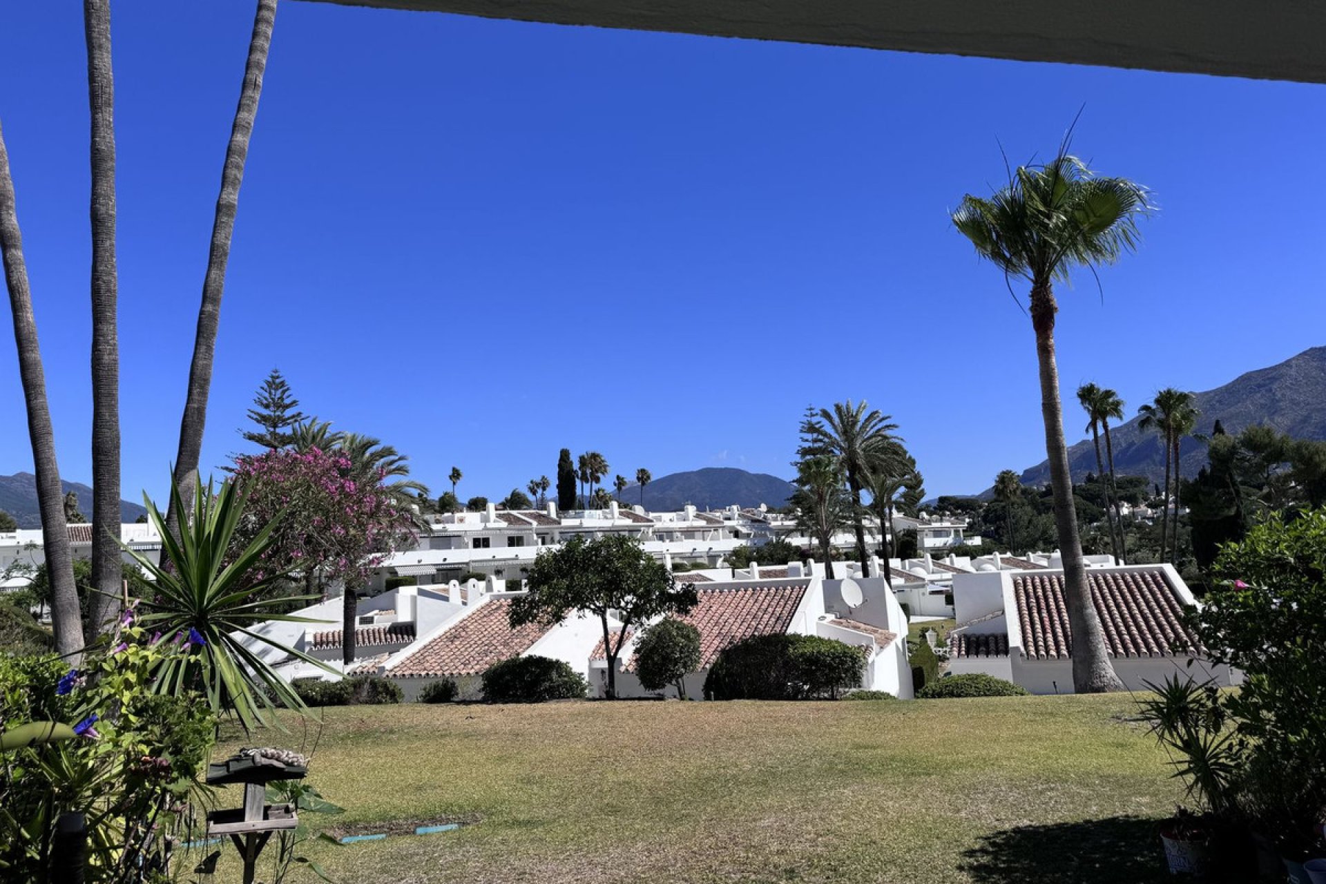 Resale - Apartment - Ground Floor Apartment - Marbella - Aloha