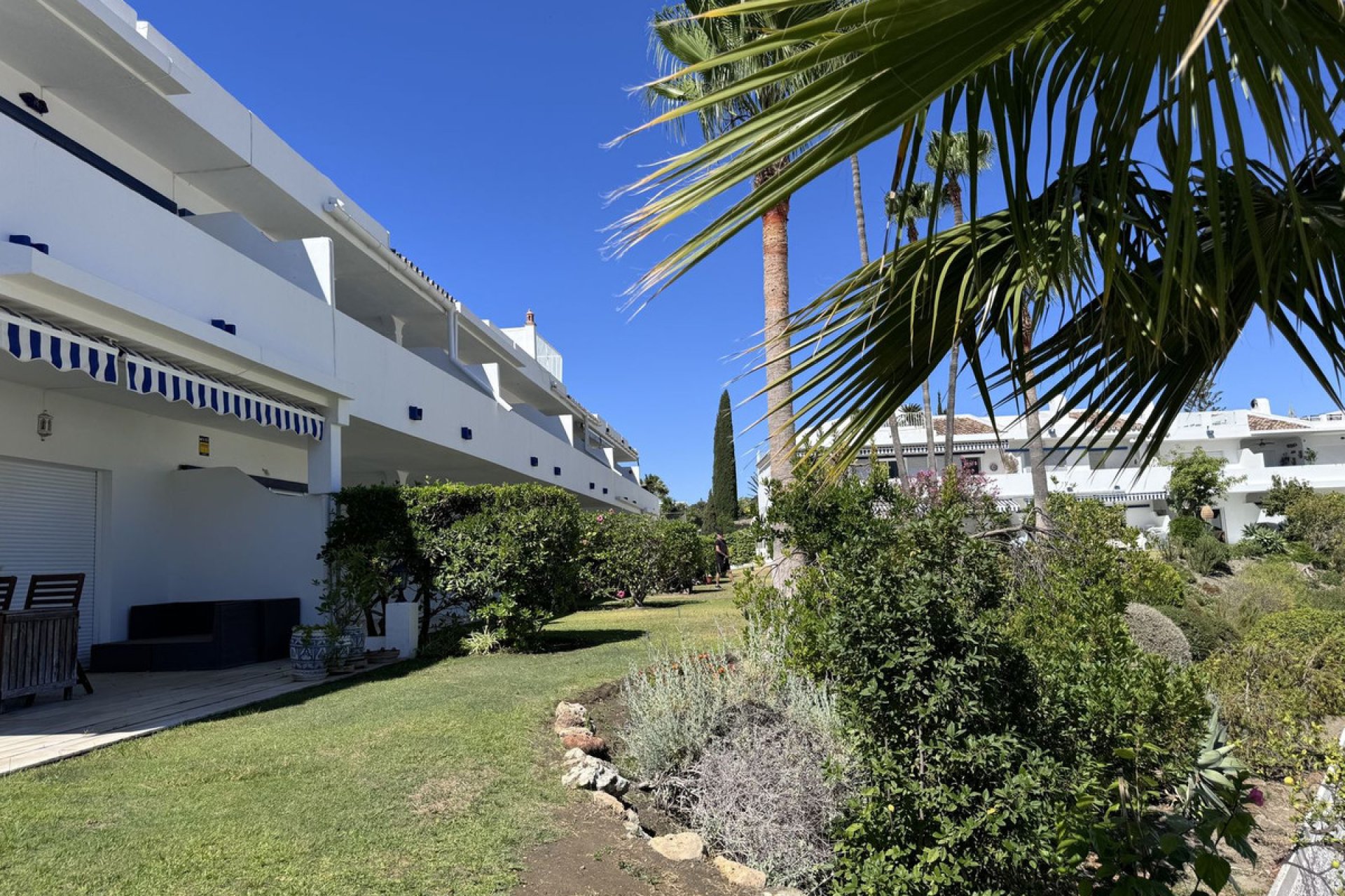 Resale - Apartment - Ground Floor Apartment - Marbella - Aloha