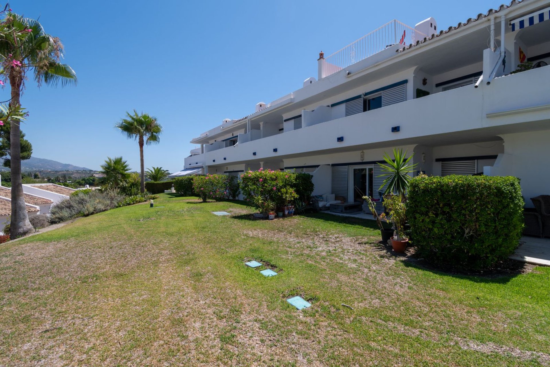 Resale - Apartment - Ground Floor Apartment - Marbella - Aloha