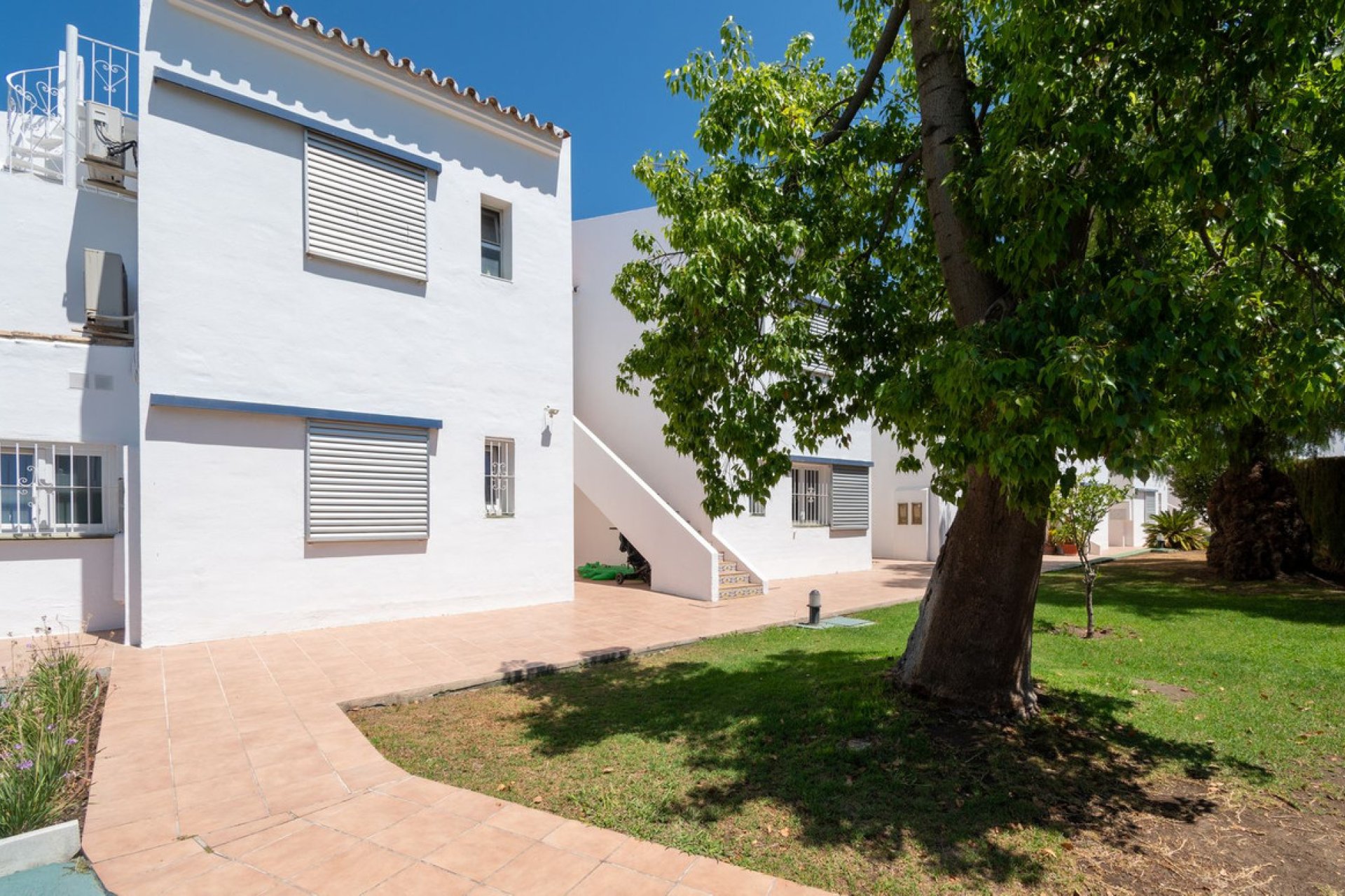 Resale - Apartment - Ground Floor Apartment - Marbella - Aloha