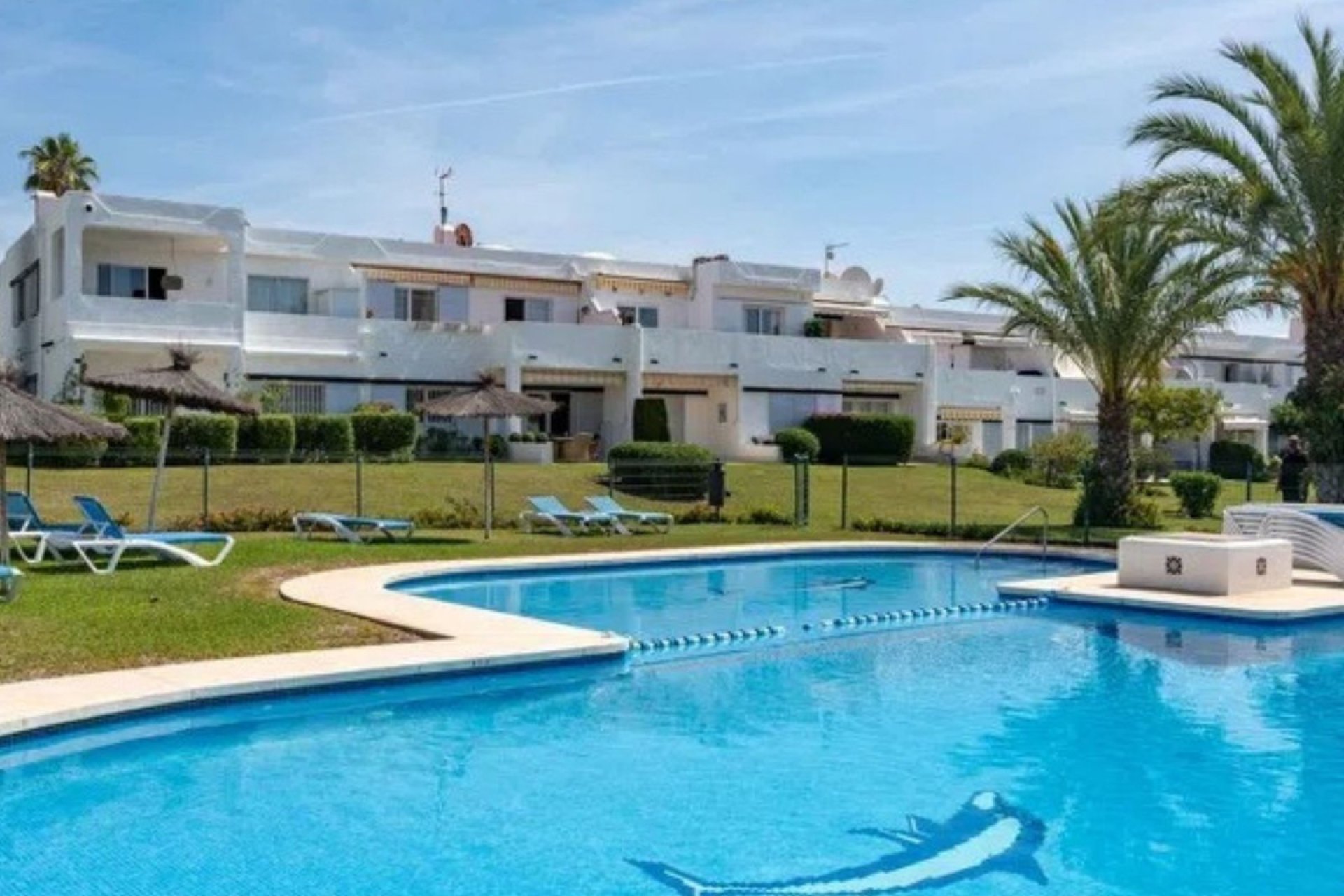 Resale - Apartment - Ground Floor Apartment - Marbella - Aloha