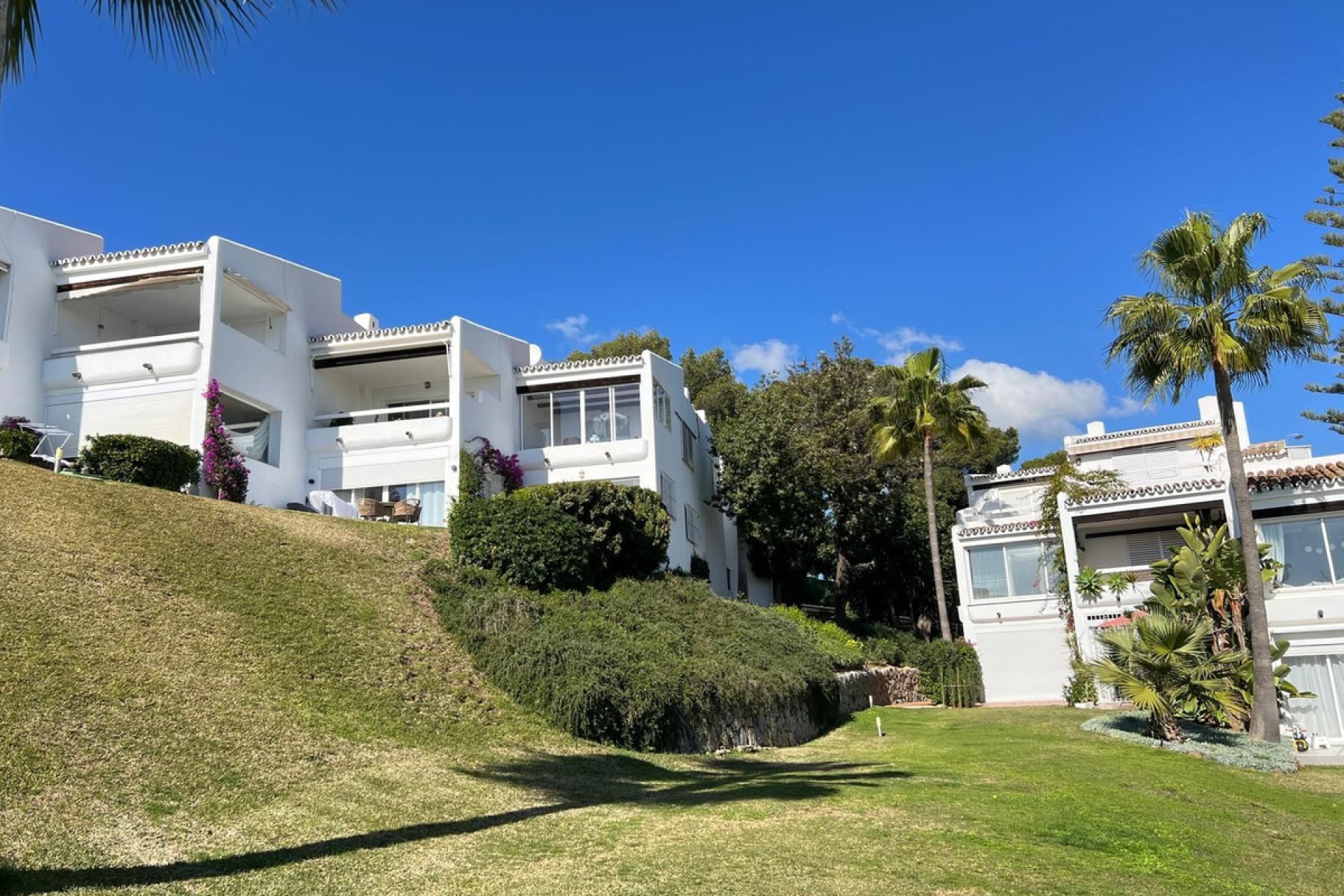 Resale - Apartment - Ground Floor Apartment - Marbella - Aloha