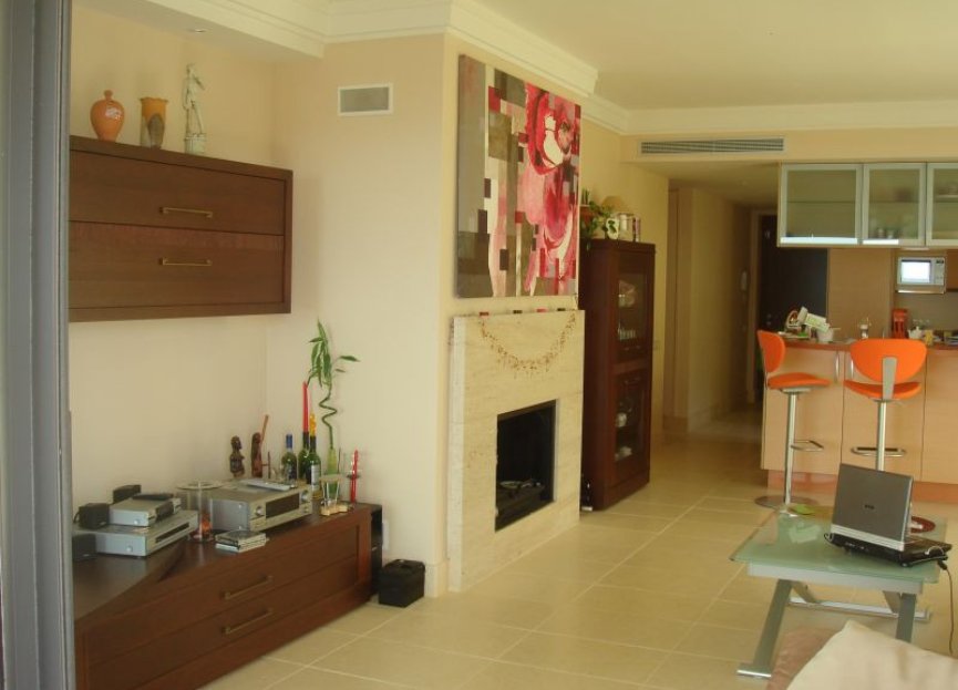 Resale - Apartment - Ground Floor Apartment - Marbella - Altos de los Monteros