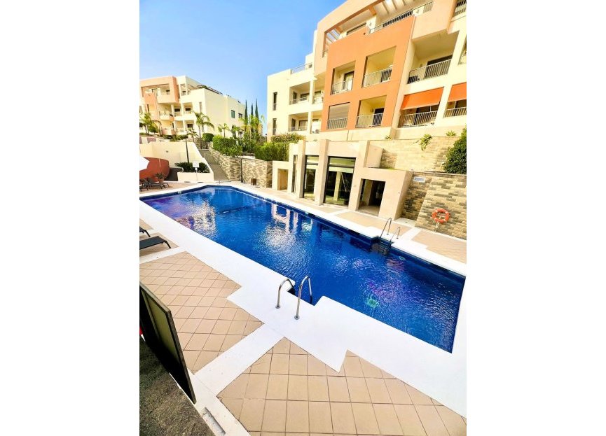 Resale - Apartment - Ground Floor Apartment - Marbella - Altos de los Monteros