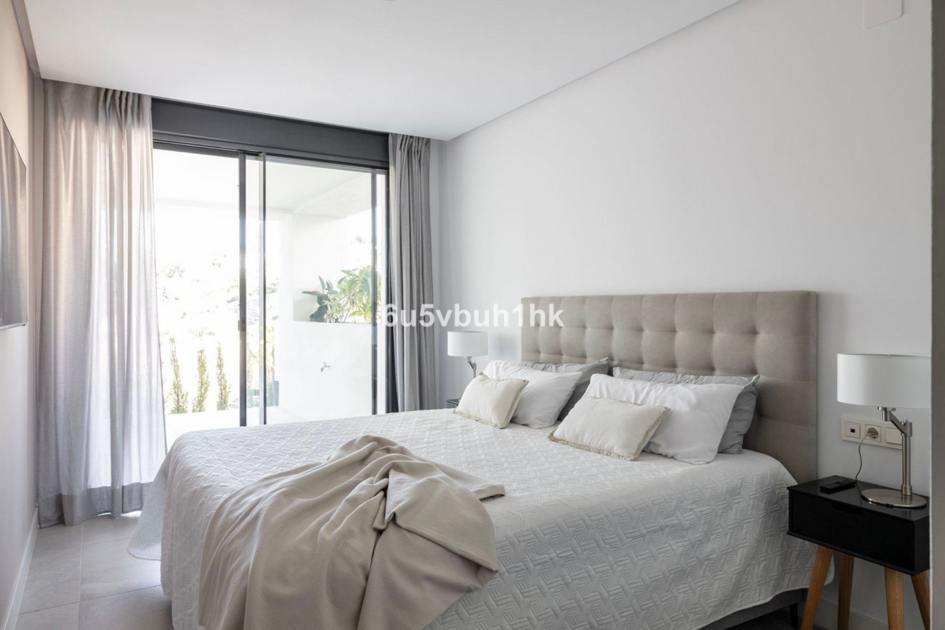 Resale - Apartment - Ground Floor Apartment - Marbella - Artola