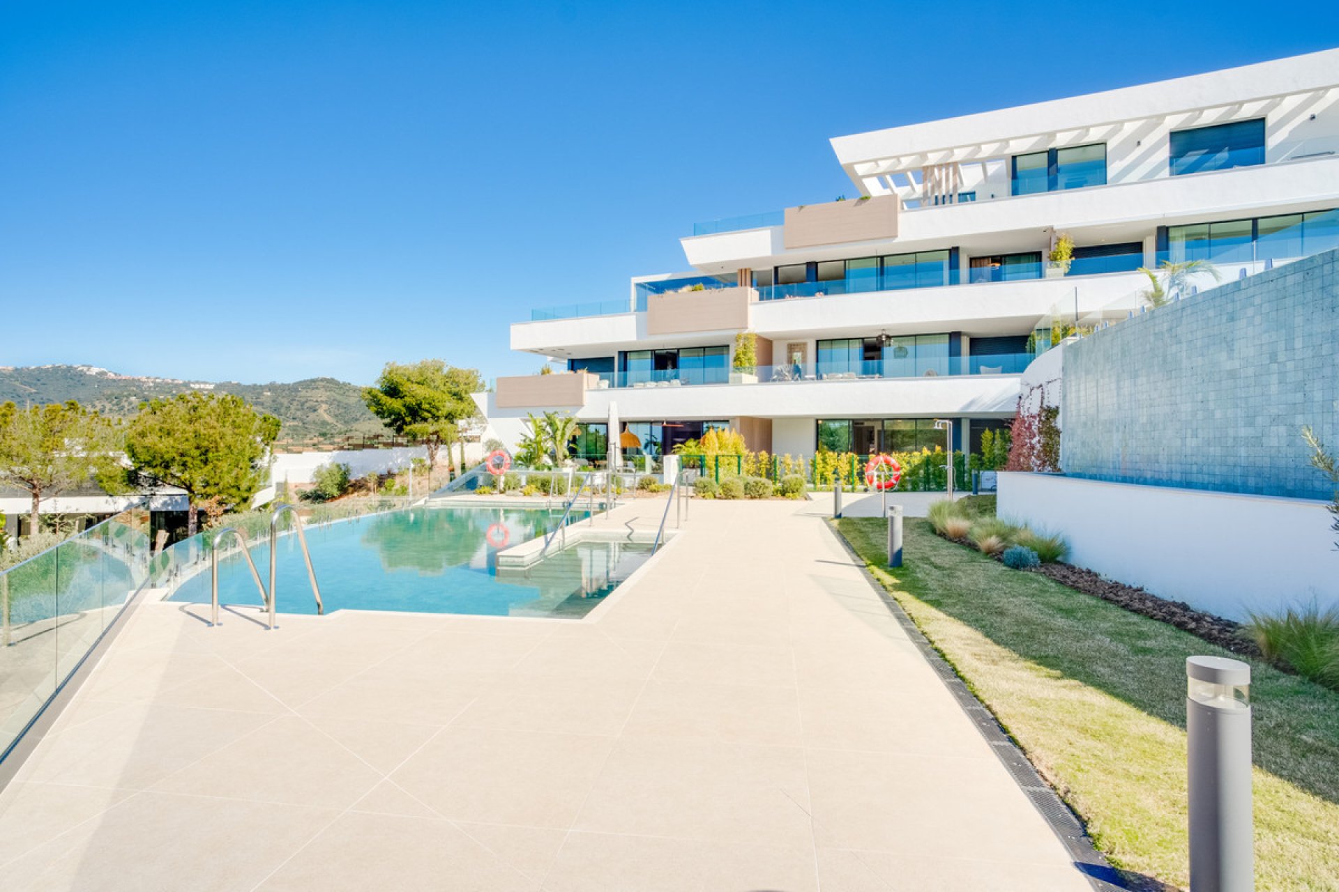 Resale - Apartment - Ground Floor Apartment - Marbella - Artola