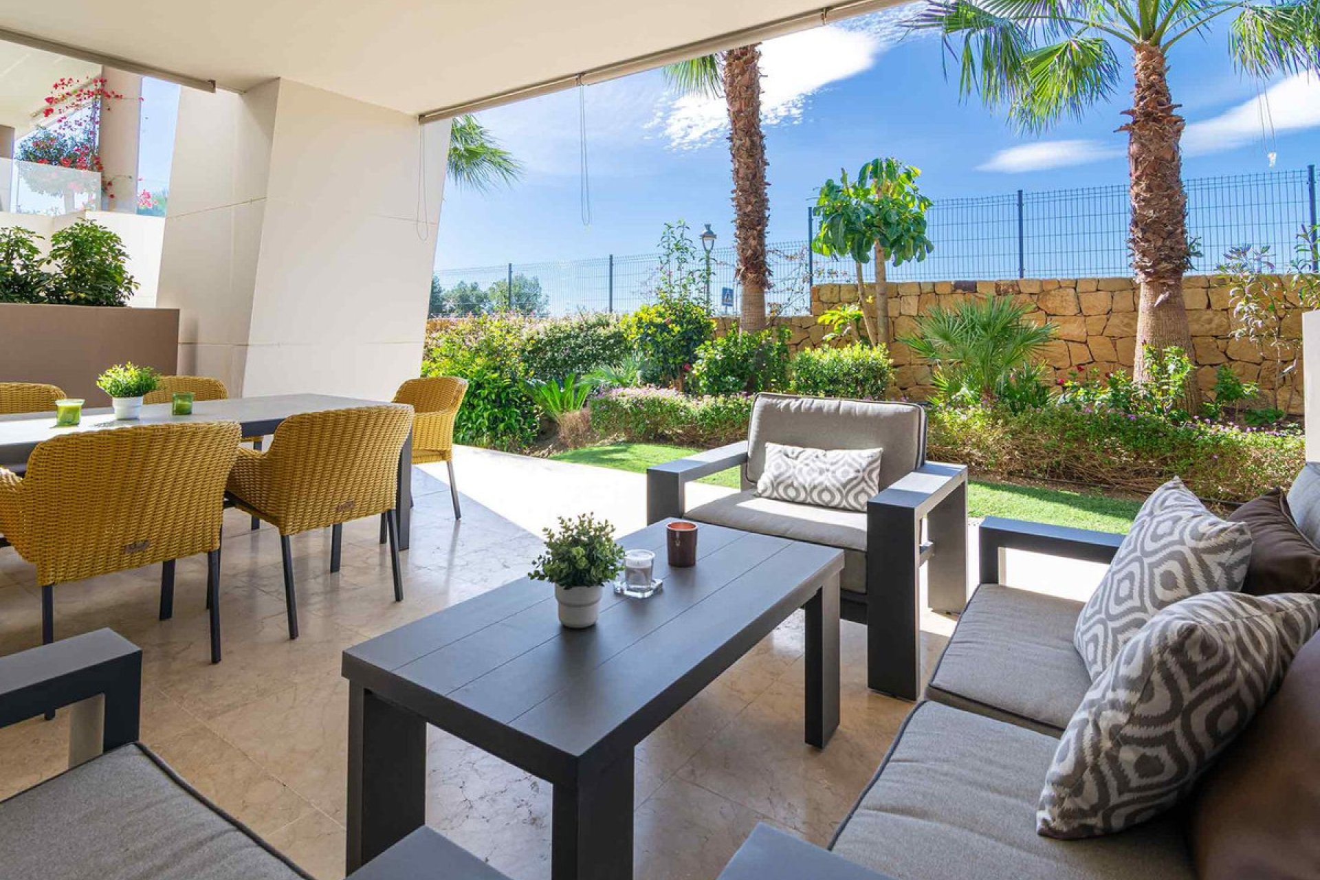 Resale - Apartment - Ground Floor Apartment - Marbella - Cabopino