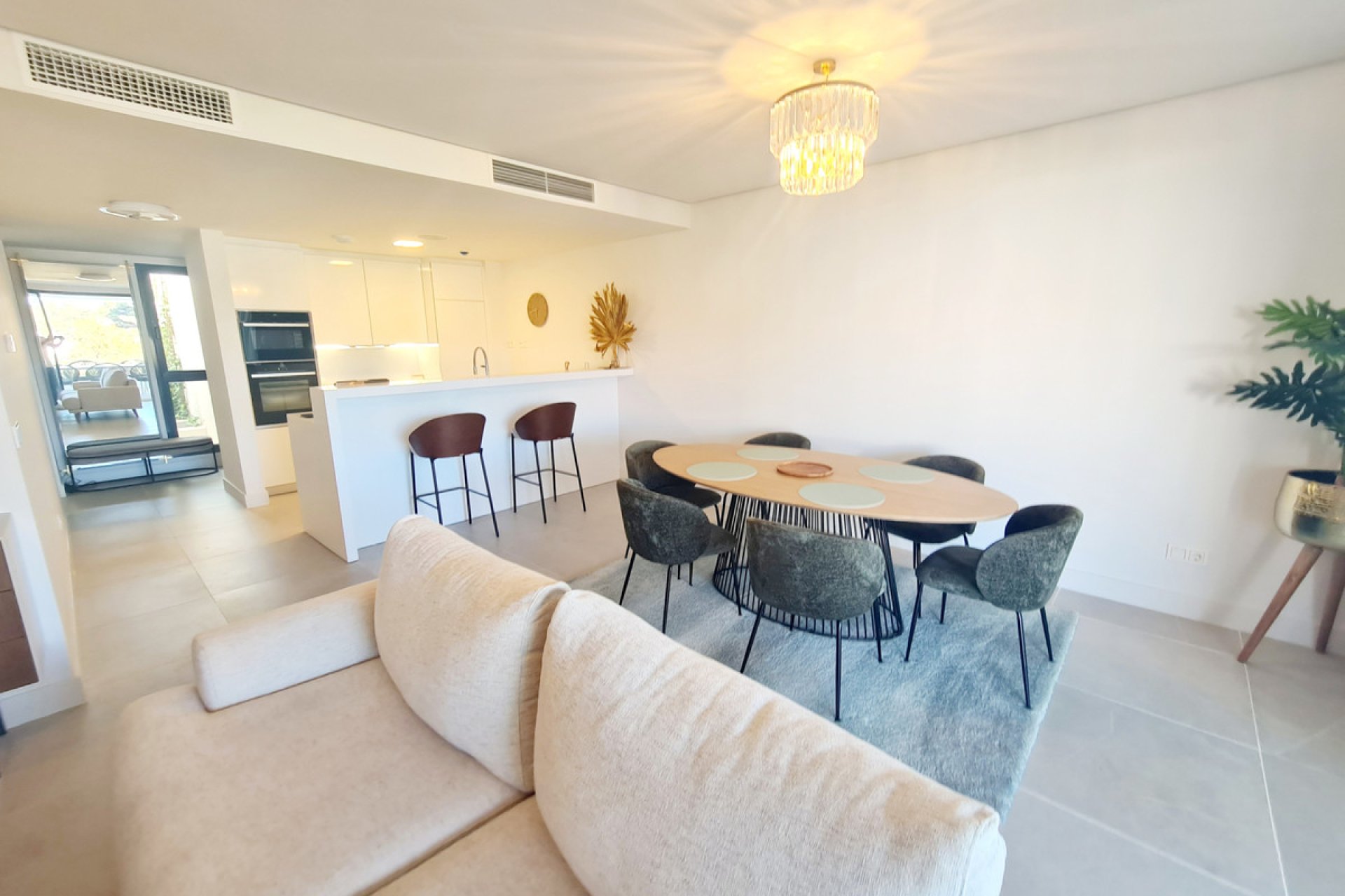 Resale - Apartment - Ground Floor Apartment - Marbella - Cabopino