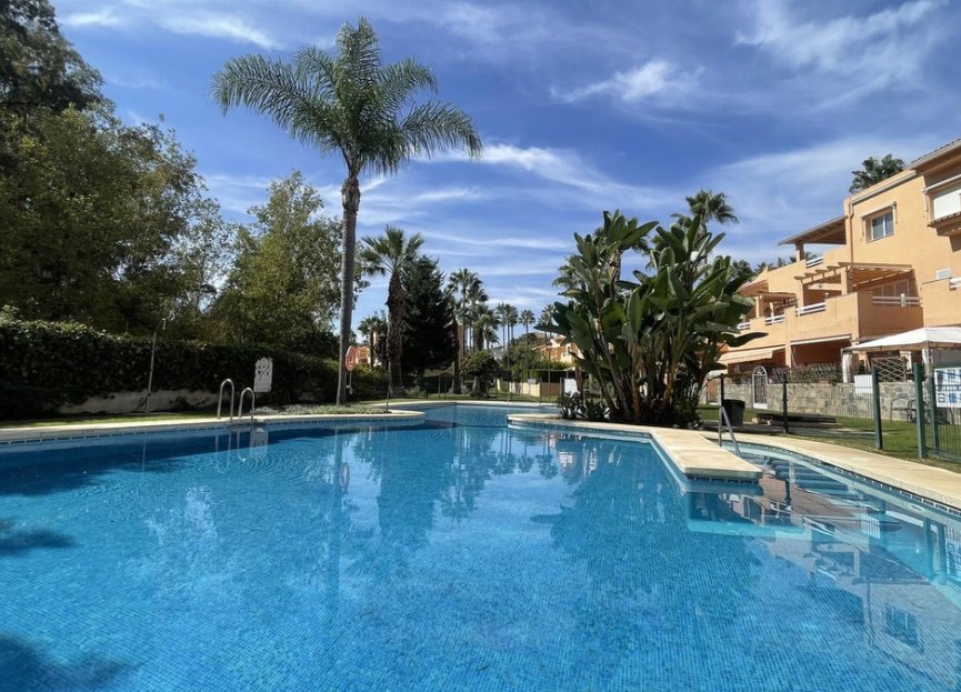 Resale - Apartment - Ground Floor Apartment - Marbella - Cabopino