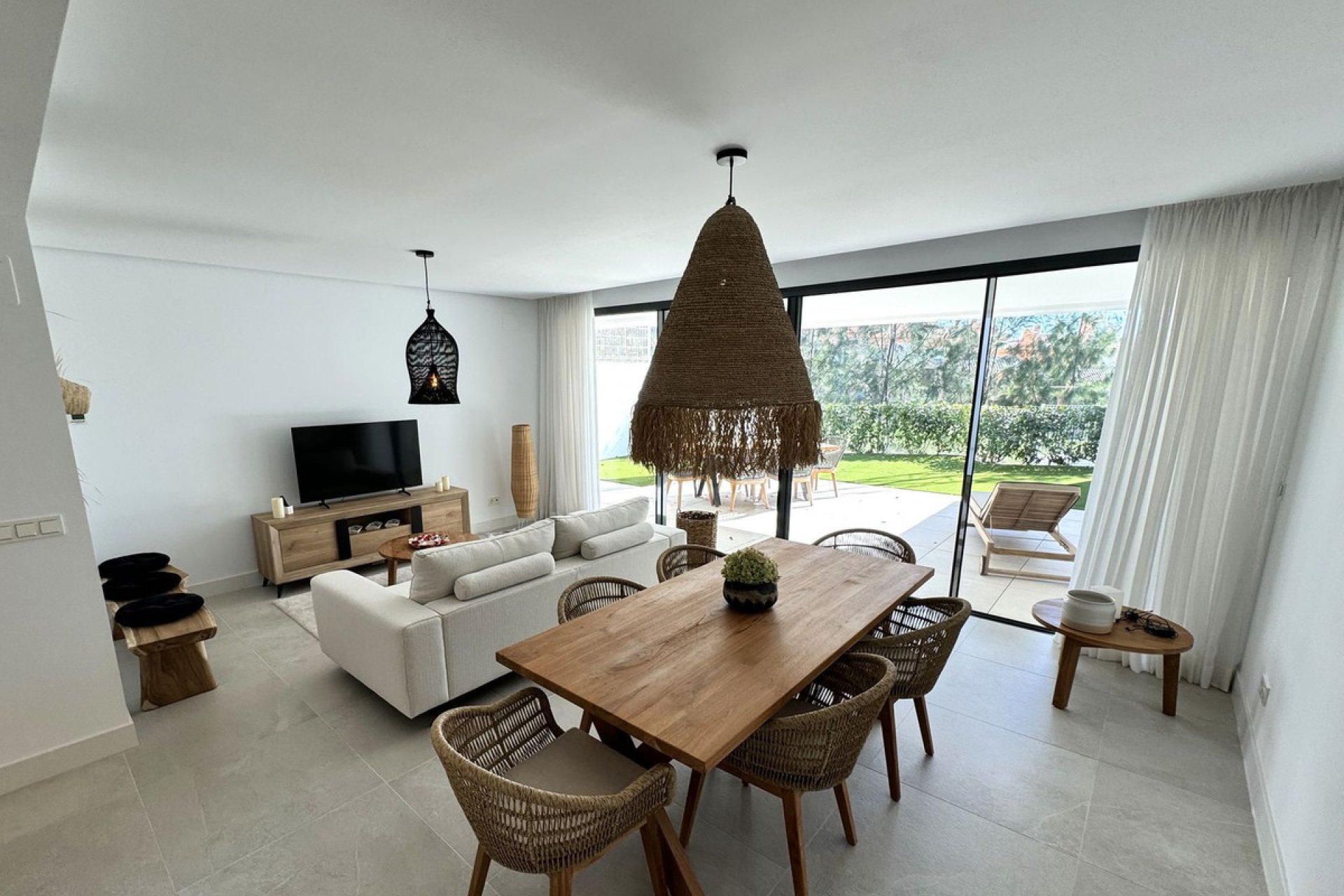 Resale - Apartment - Ground Floor Apartment - Marbella - Cabopino