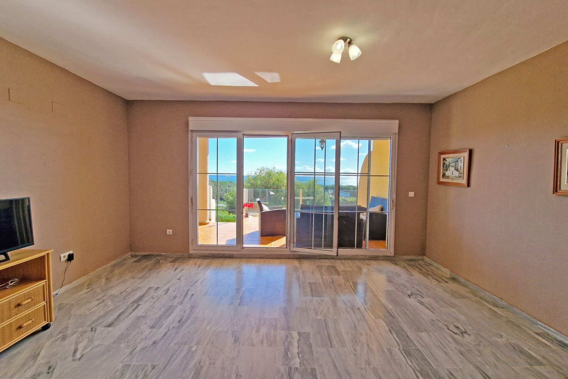 Resale - Apartment - Ground Floor Apartment - Marbella - Cabopino