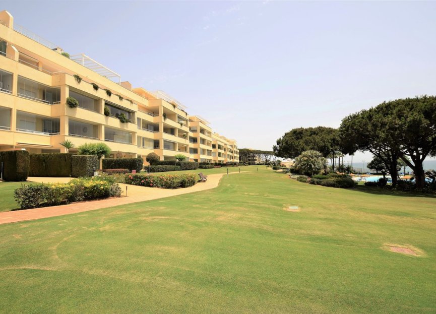 Resale - Apartment - Ground Floor Apartment - Marbella - Cabopino