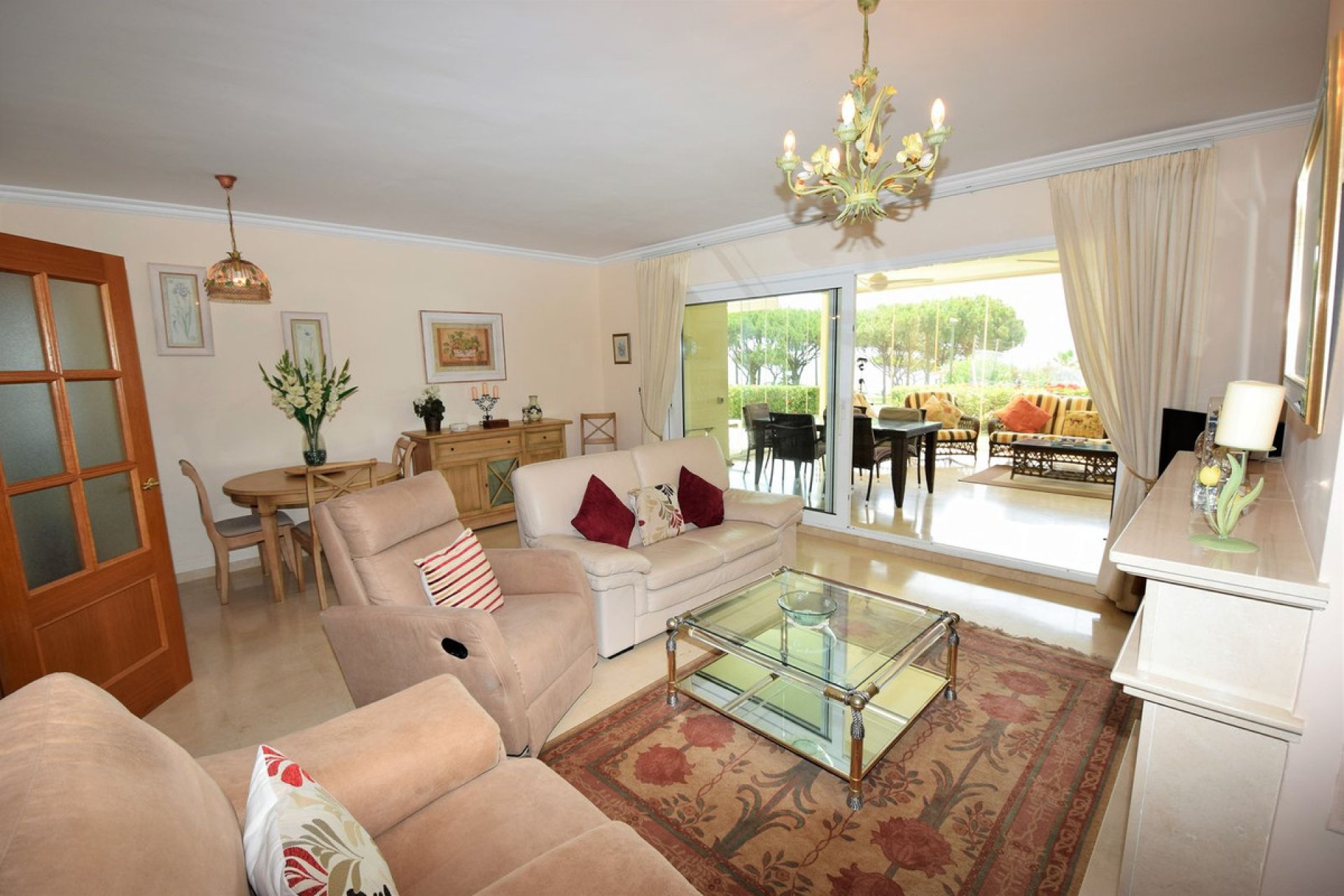 Resale - Apartment - Ground Floor Apartment - Marbella - Cabopino