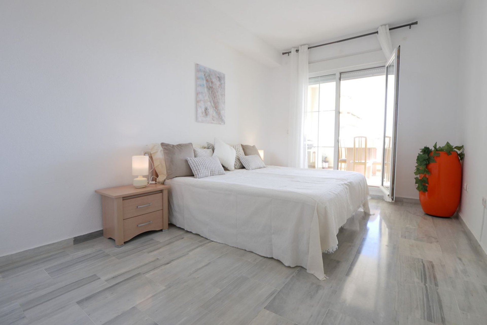 Resale - Apartment - Ground Floor Apartment - Marbella - Cabopino