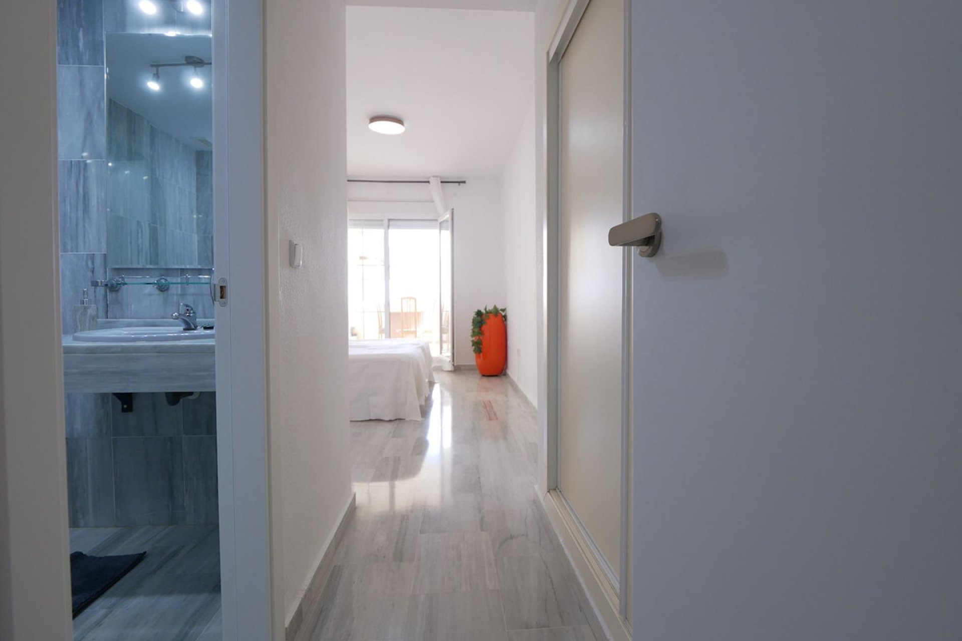 Resale - Apartment - Ground Floor Apartment - Marbella - Cabopino