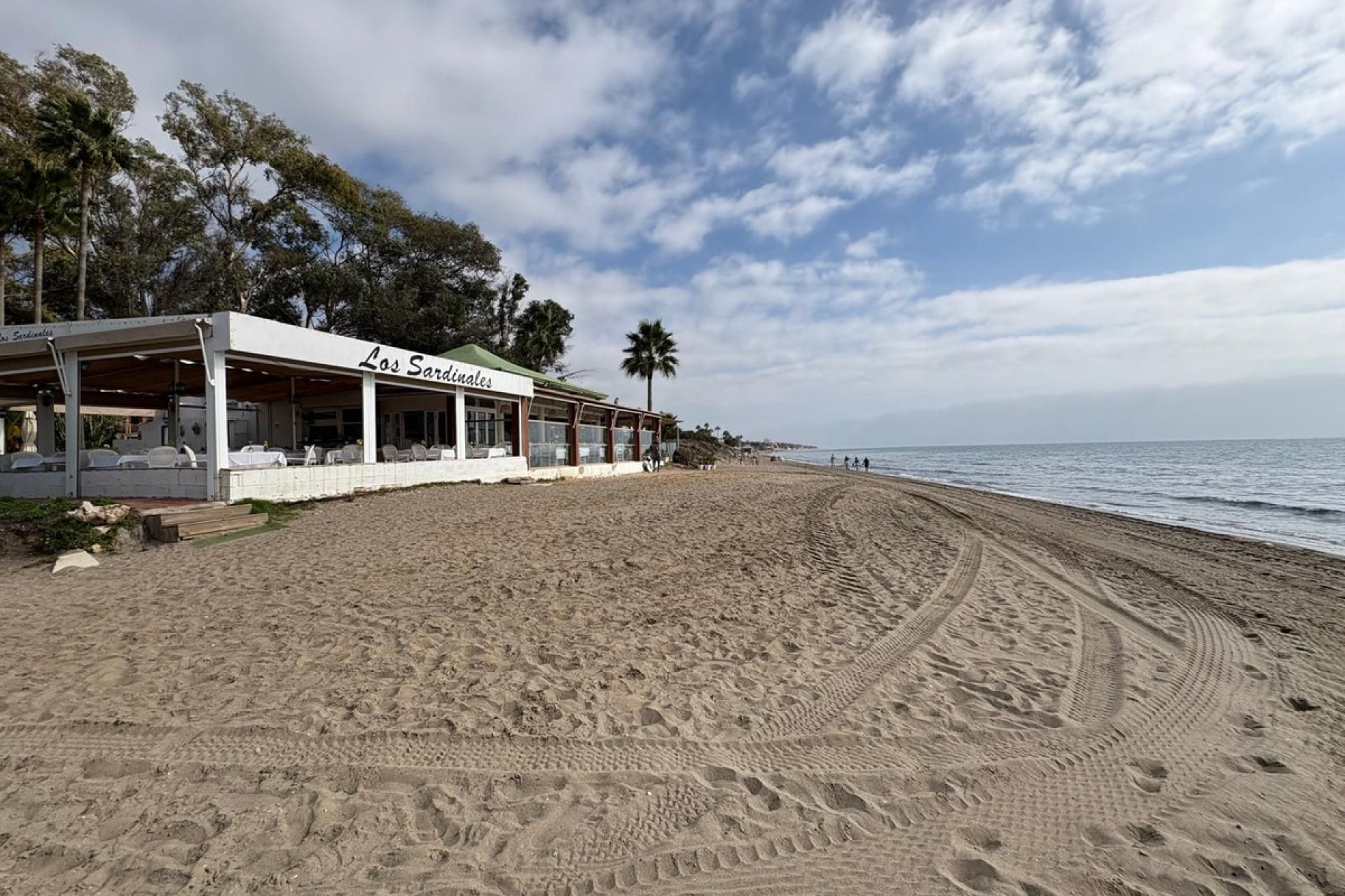 Resale - Apartment - Ground Floor Apartment - Marbella - El Rosario