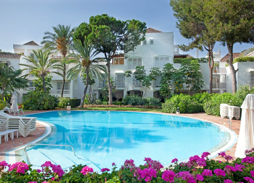 Resale - Apartment - Ground Floor Apartment - Marbella - Elviria