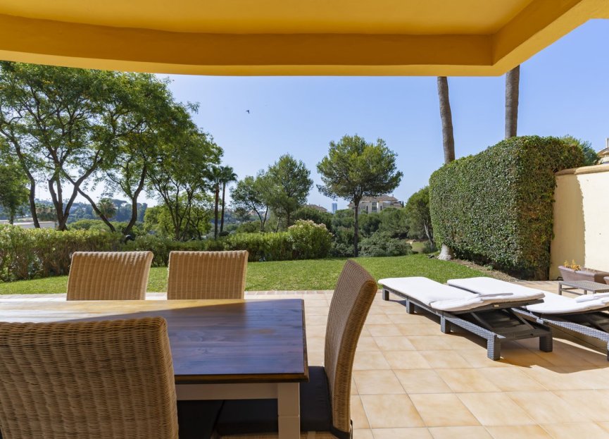 Resale - Apartment - Ground Floor Apartment - Marbella - Elviria