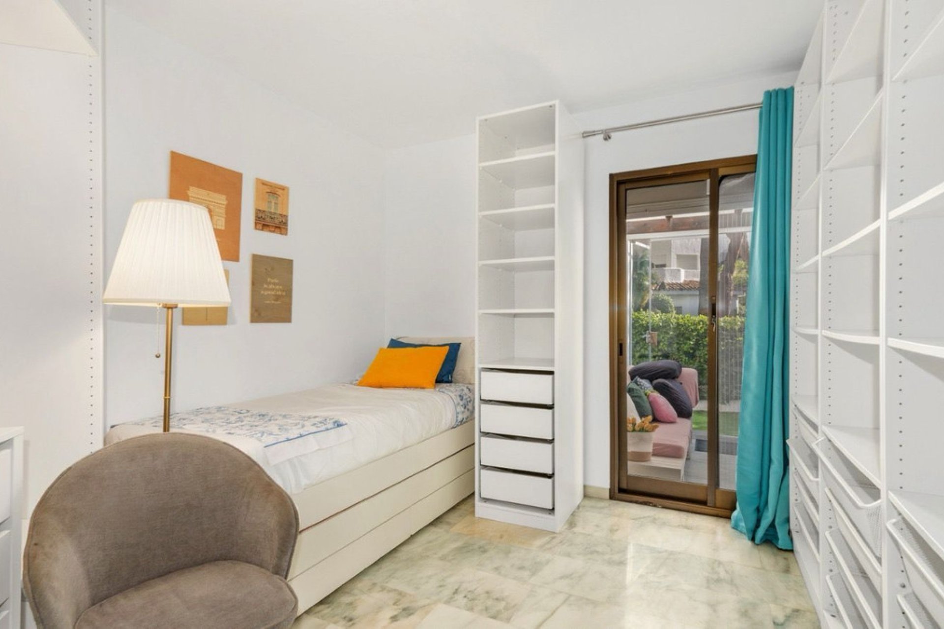 Resale - Apartment - Ground Floor Apartment - Marbella - Elviria