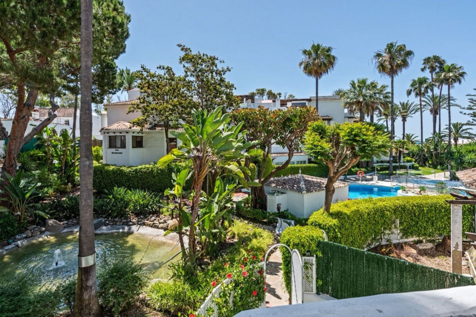 Resale - Apartment - Ground Floor Apartment - Marbella - Elviria