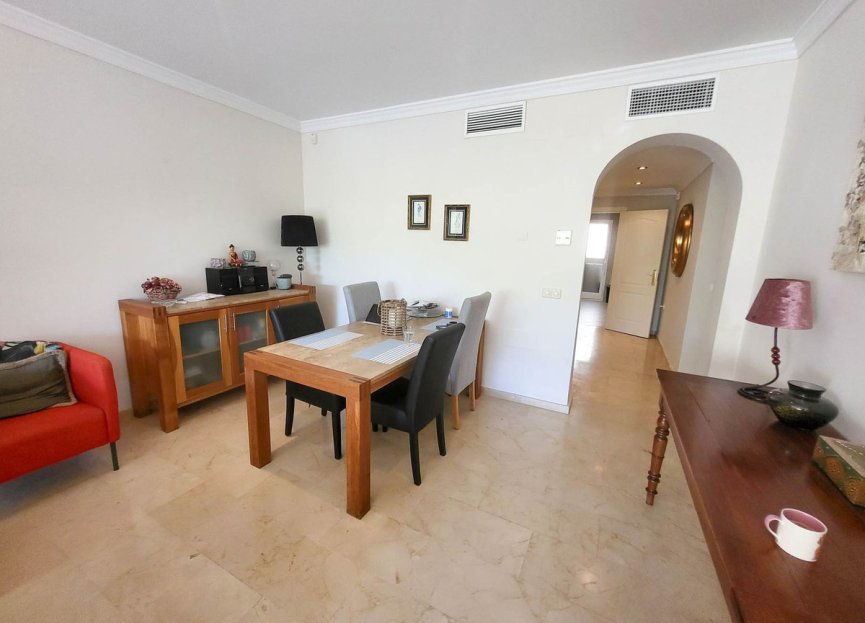 Resale - Apartment - Ground Floor Apartment - Marbella - Elviria