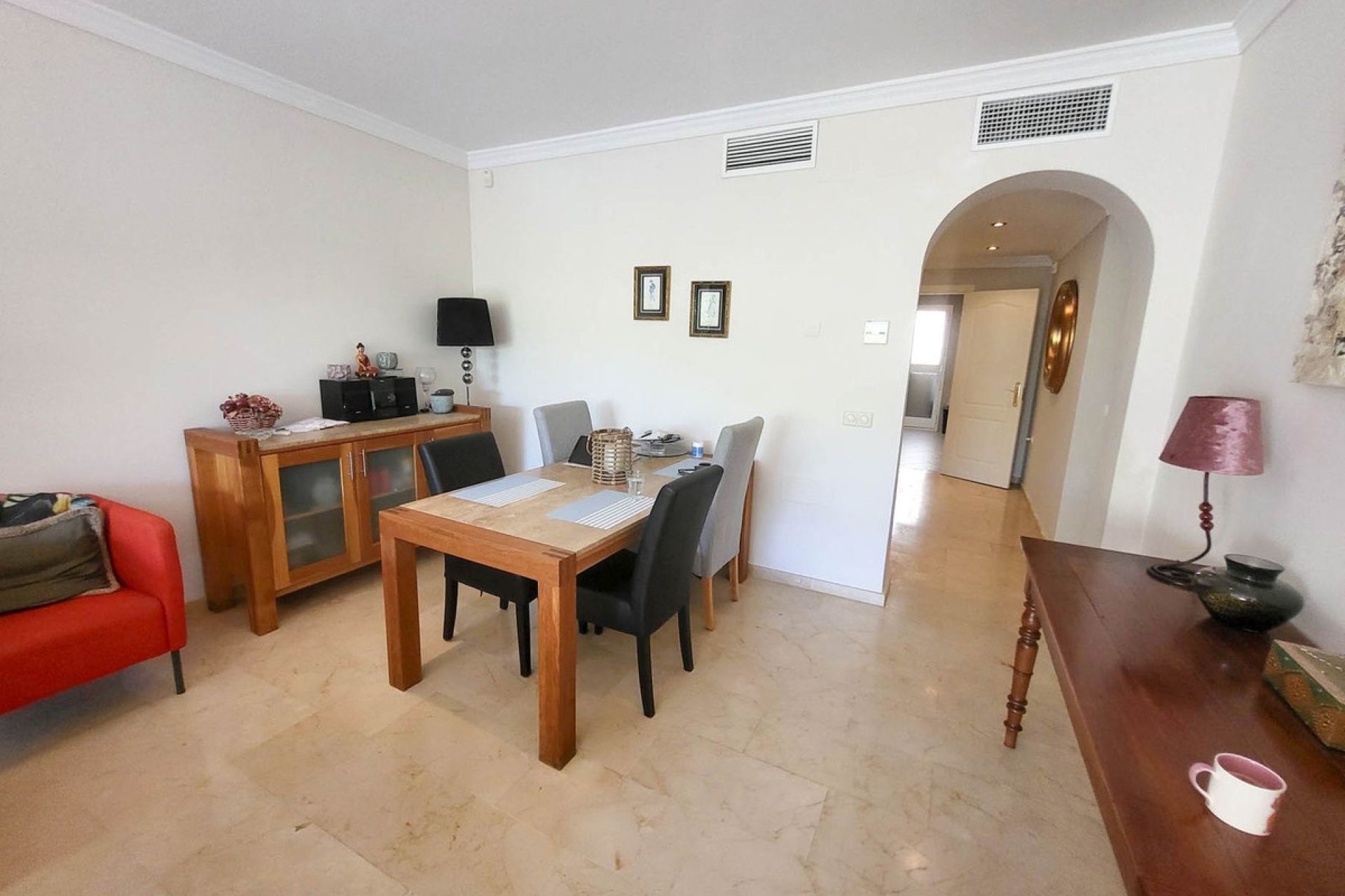 Resale - Apartment - Ground Floor Apartment - Marbella - Elviria