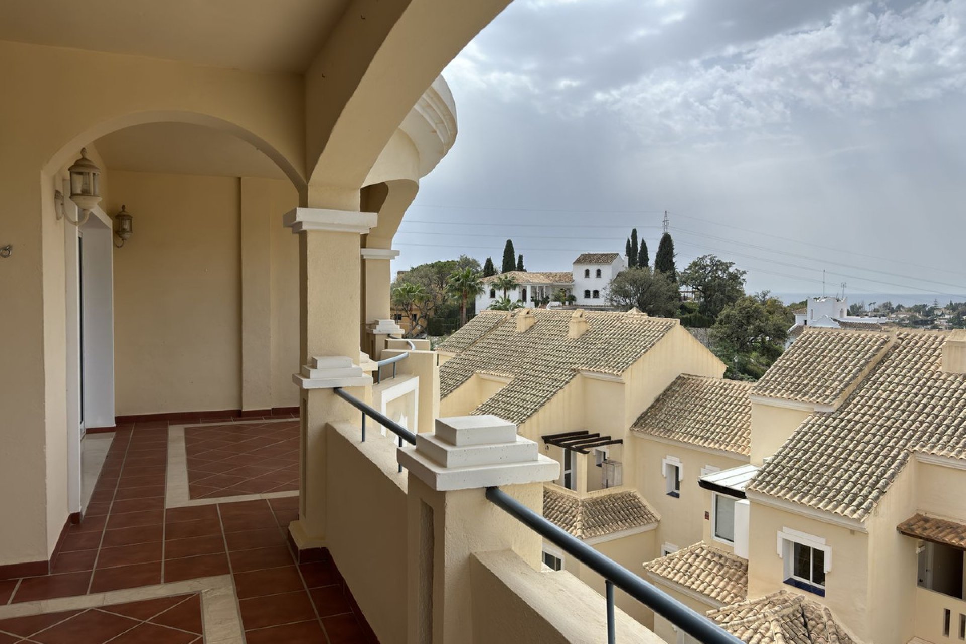 Resale - Apartment - Ground Floor Apartment - Marbella - Elviria