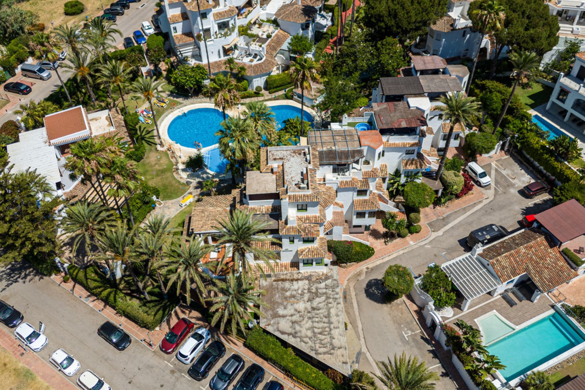 Resale - Apartment - Ground Floor Apartment - Marbella - Elviria