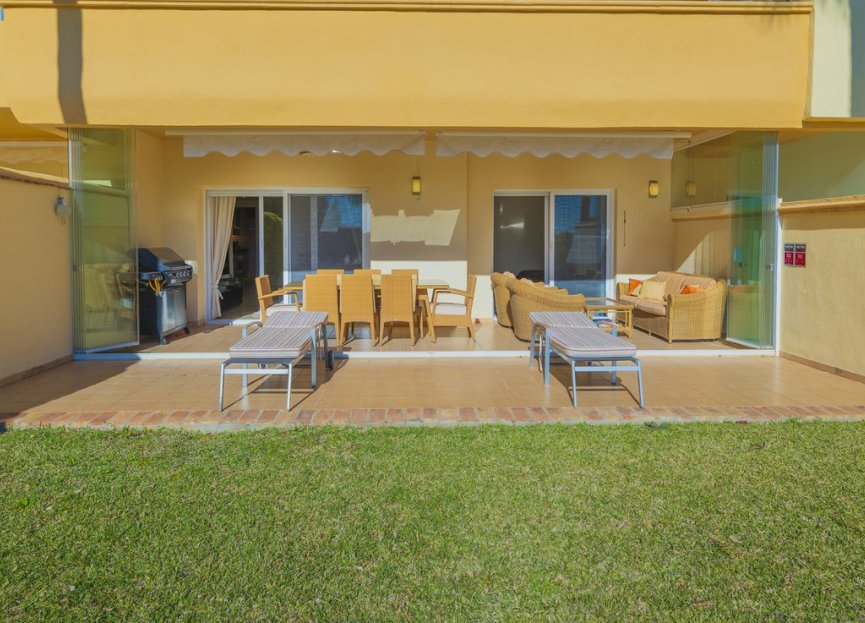 Resale - Apartment - Ground Floor Apartment - Marbella - Elviria