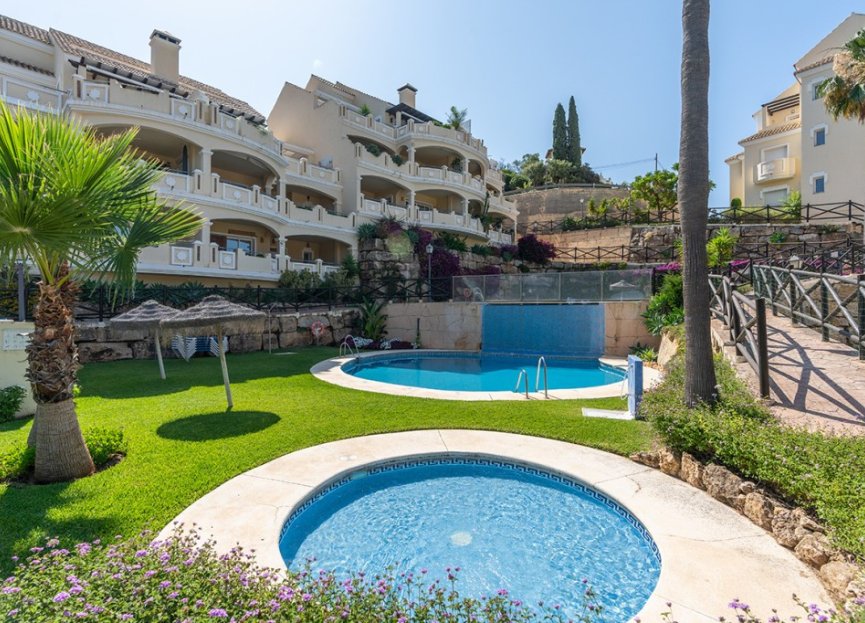 Resale - Apartment - Ground Floor Apartment - Marbella - Elviria