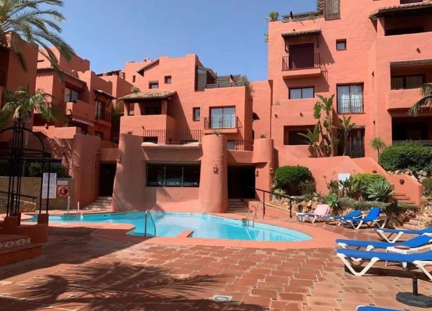 Resale - Apartment - Ground Floor Apartment - Marbella - Elviria