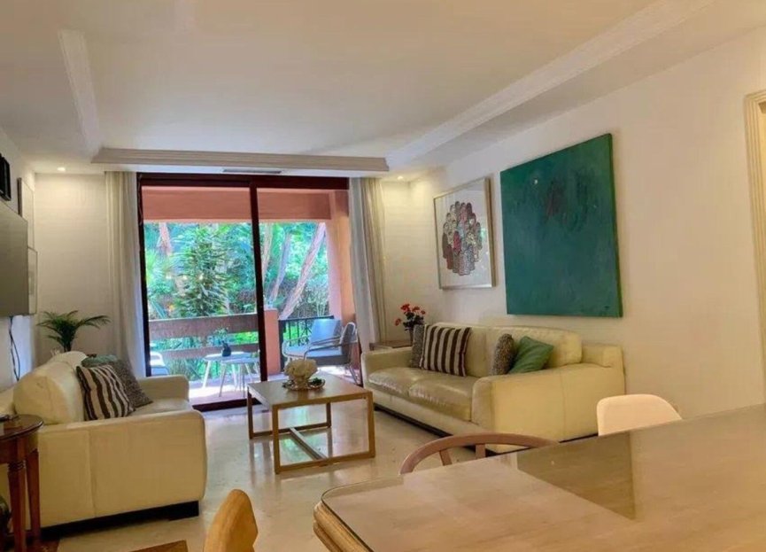 Resale - Apartment - Ground Floor Apartment - Marbella - Elviria