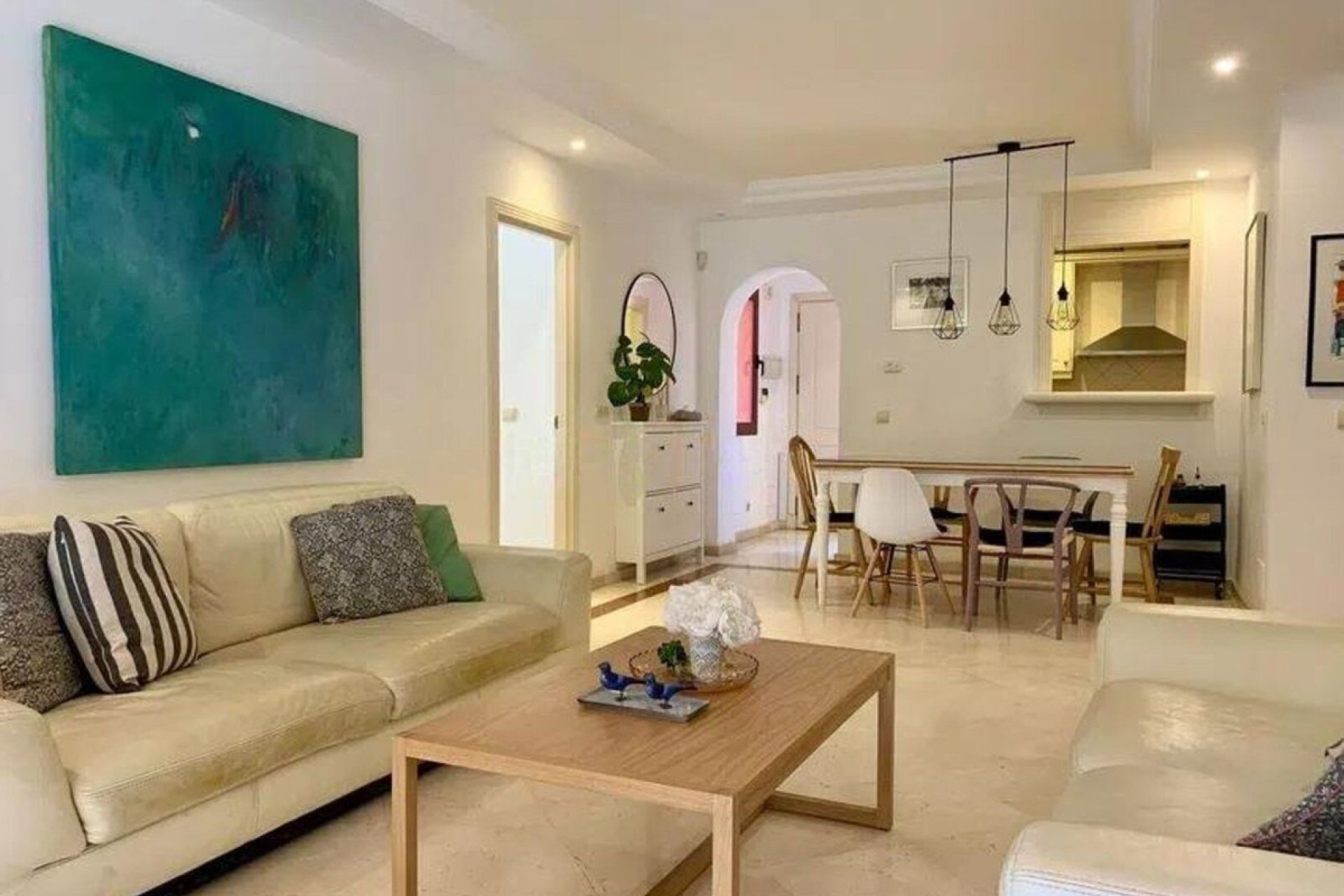 Resale - Apartment - Ground Floor Apartment - Marbella - Elviria