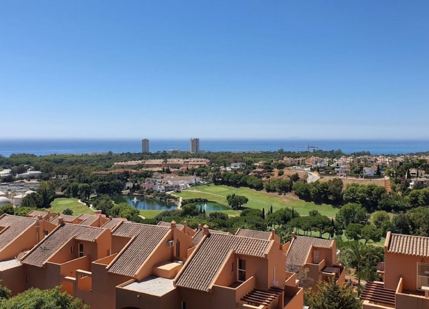 Resale - Apartment - Ground Floor Apartment - Marbella - Elviria