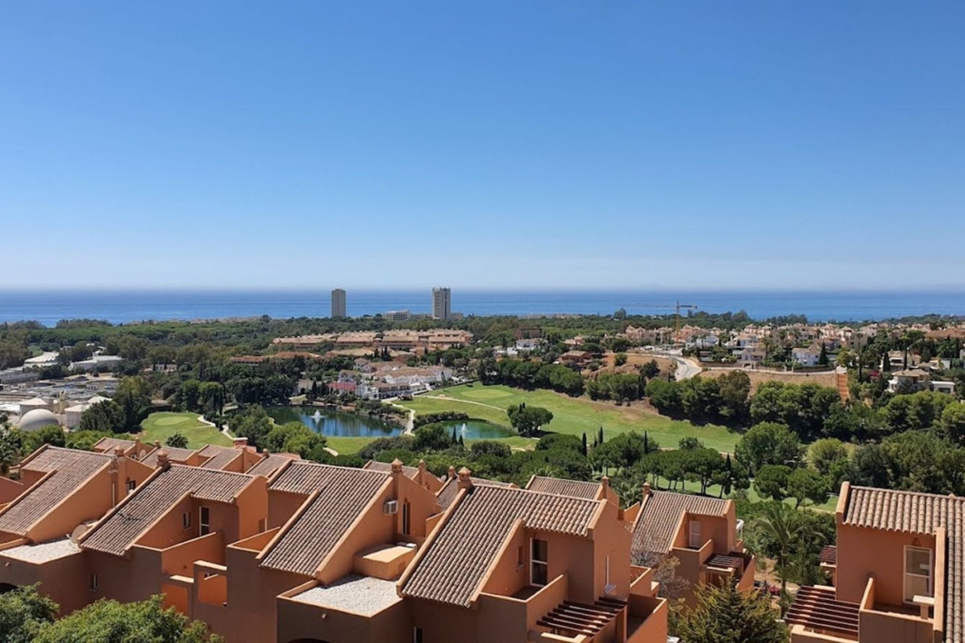 Resale - Apartment - Ground Floor Apartment - Marbella - Elviria