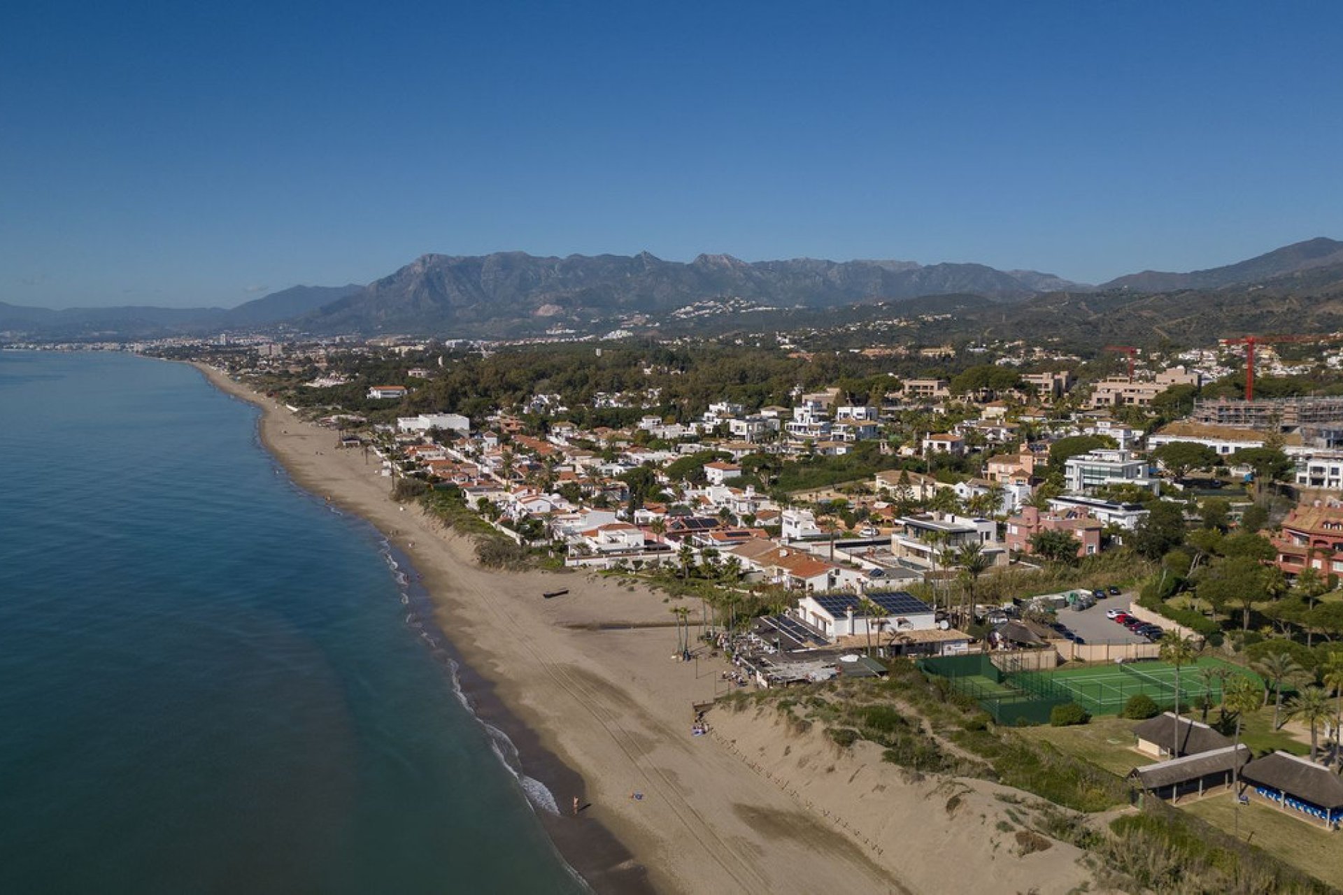 Resale - Apartment - Ground Floor Apartment - Marbella - Elviria