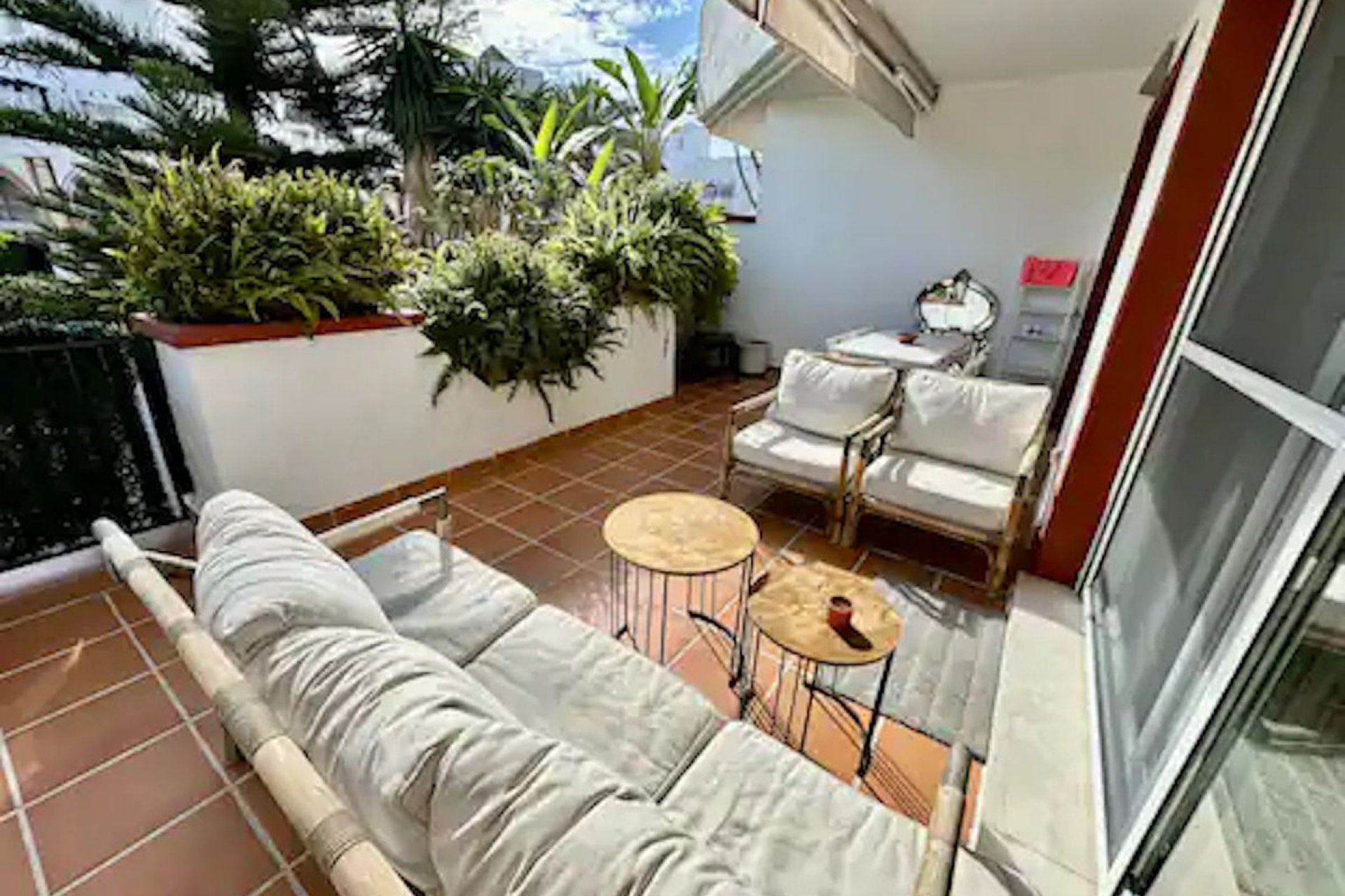 Resale - Apartment - Ground Floor Apartment - Marbella - Elviria