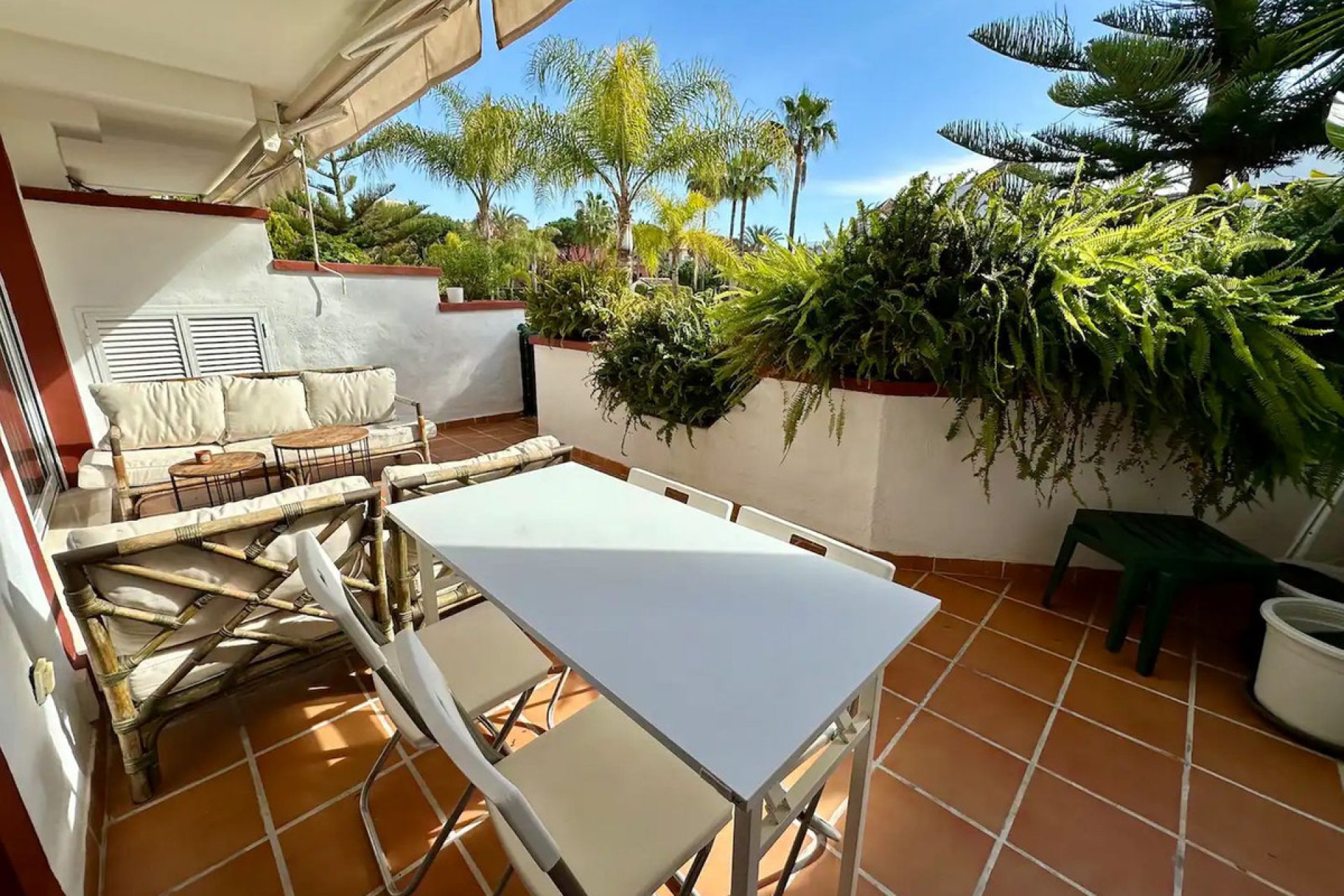 Resale - Apartment - Ground Floor Apartment - Marbella - Elviria