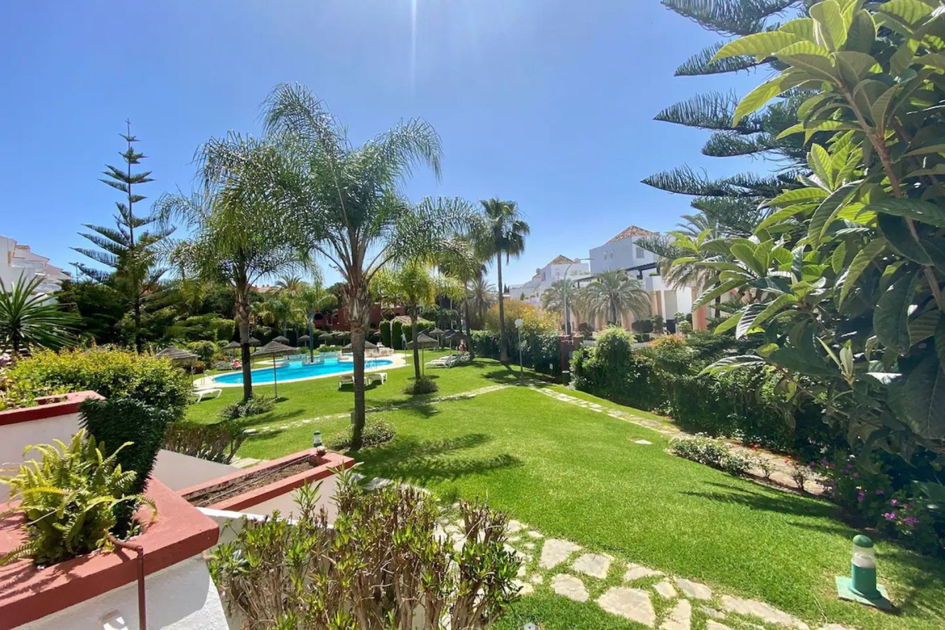 Resale - Apartment - Ground Floor Apartment - Marbella - Elviria