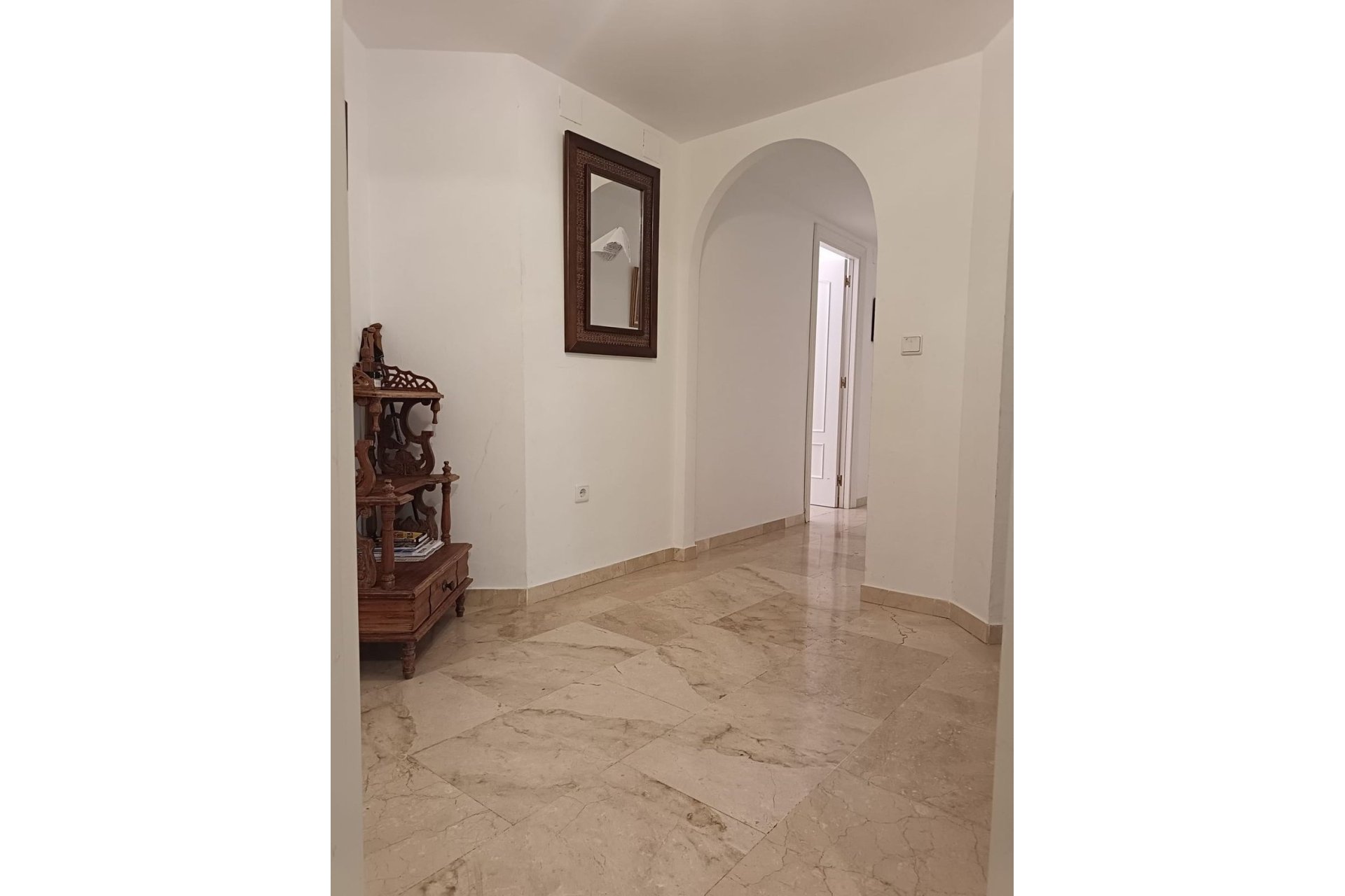 Resale - Apartment - Ground Floor Apartment - Marbella - Guadalmina Alta