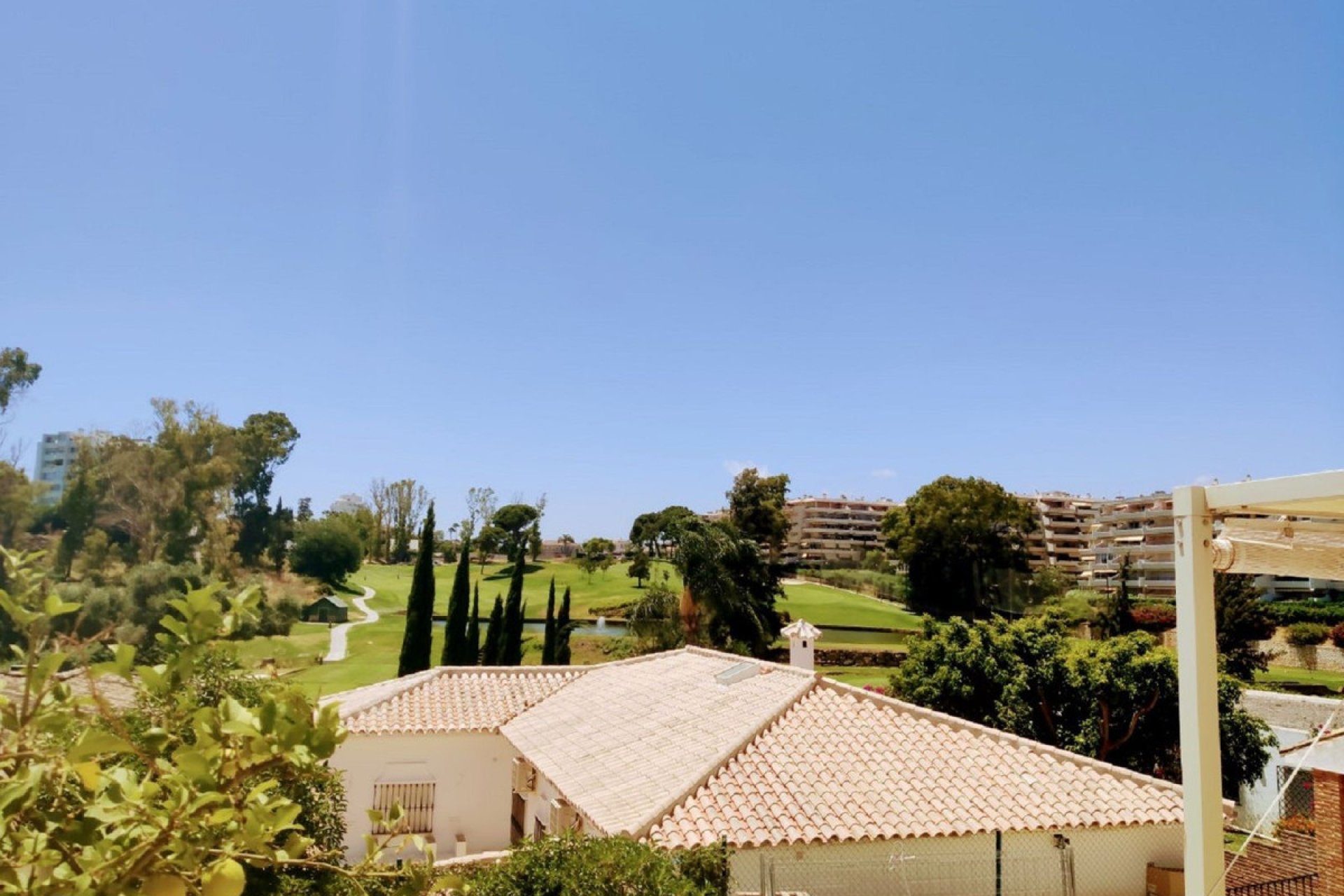 Resale - Apartment - Ground Floor Apartment - Marbella - Guadalmina Alta